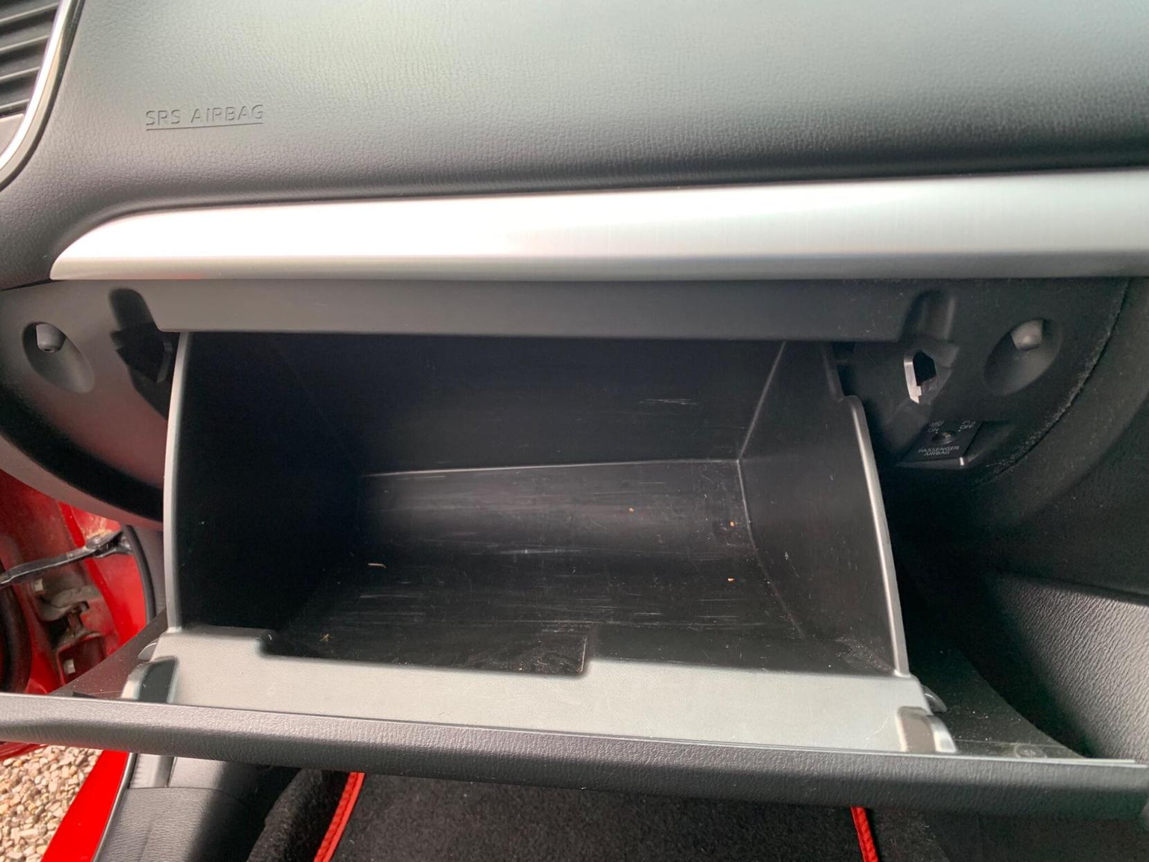 Mazda Mazda3 2.0 SKYACTIV-G Sport Nav Euro 5 (s/s) 5dr