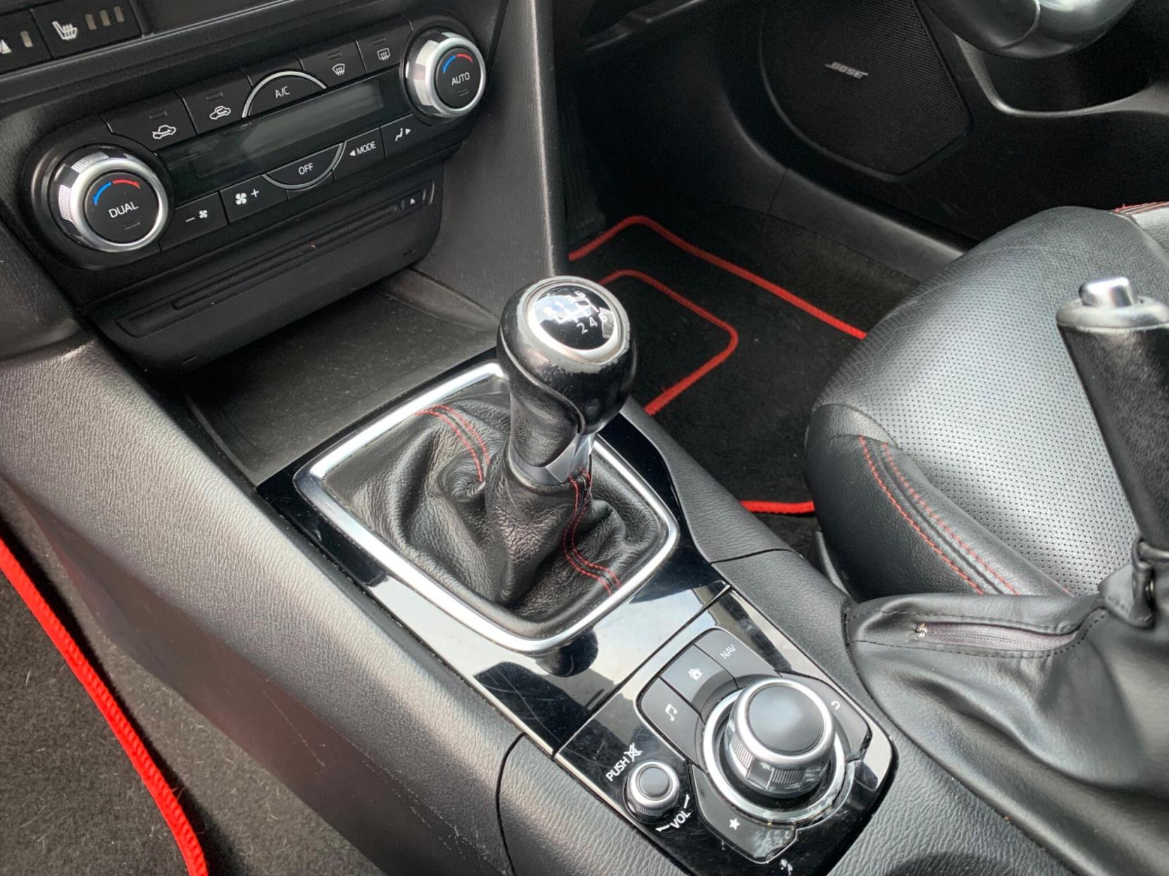 Mazda Mazda3 2.0 SKYACTIV-G Sport Nav Euro 5 (s/s) 5dr