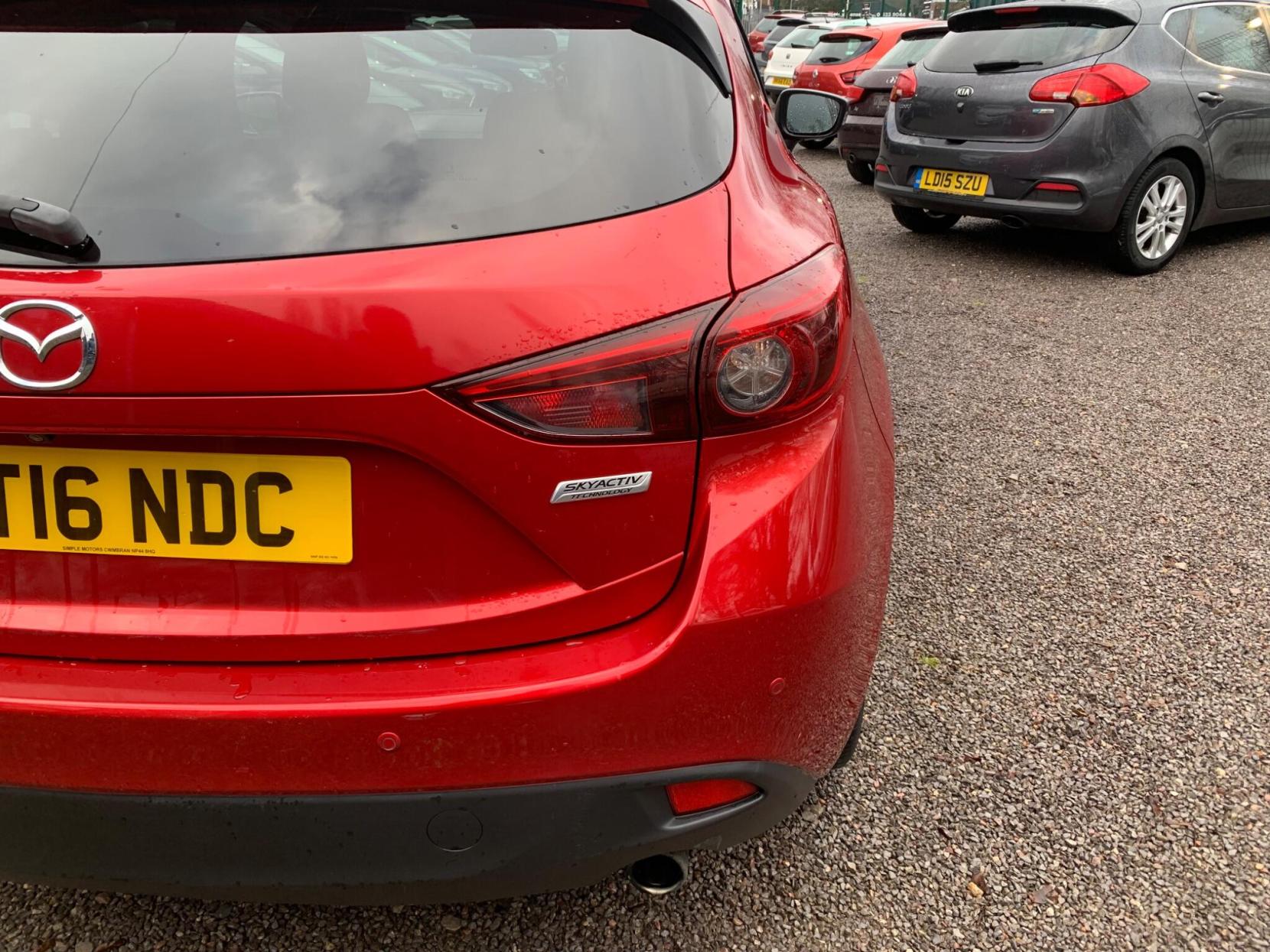 Mazda Mazda3 2.0 SKYACTIV-G Sport Nav Euro 5 (s/s) 5dr