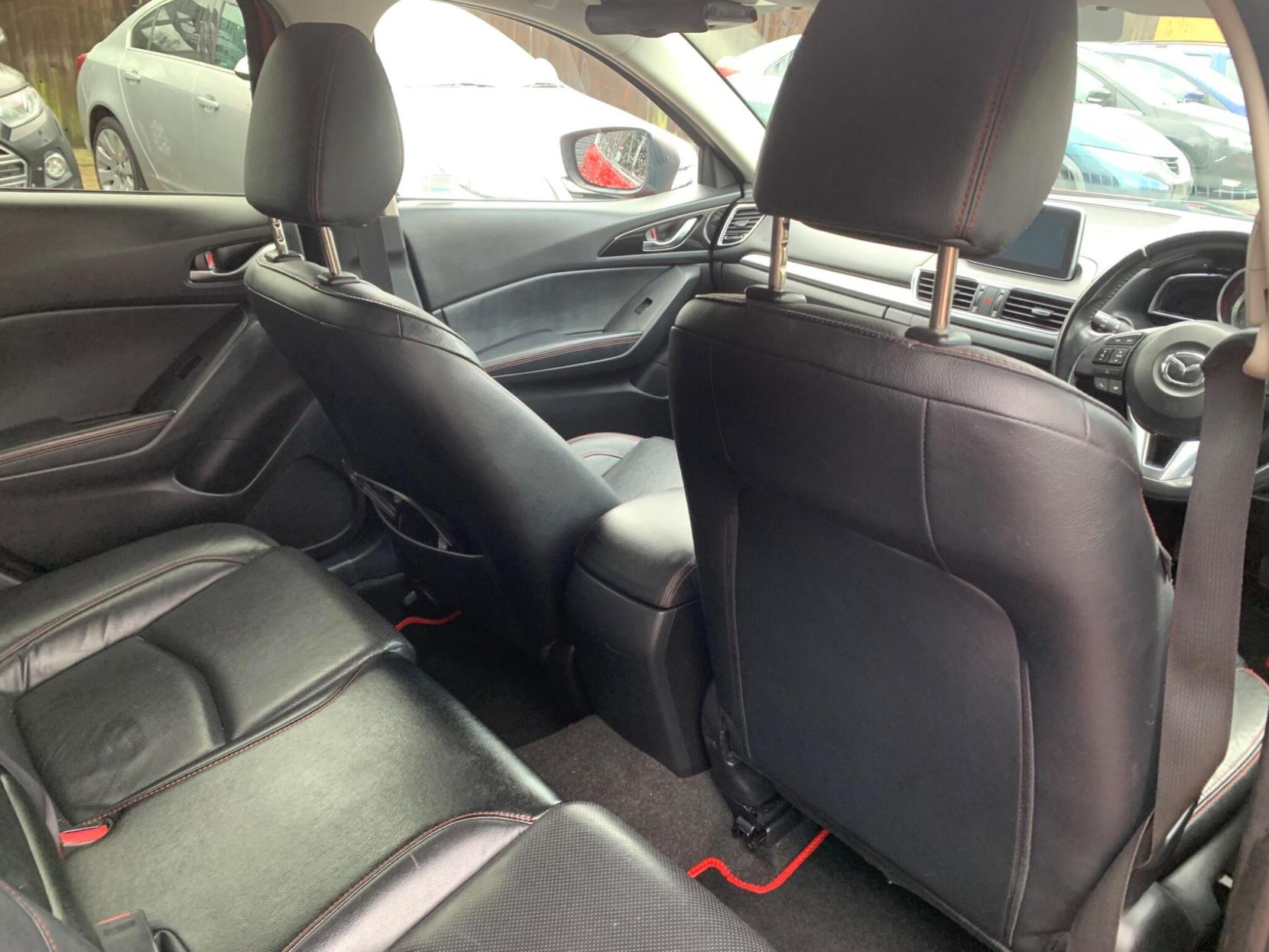 Mazda Mazda3 2.0 SKYACTIV-G Sport Nav Euro 5 (s/s) 5dr