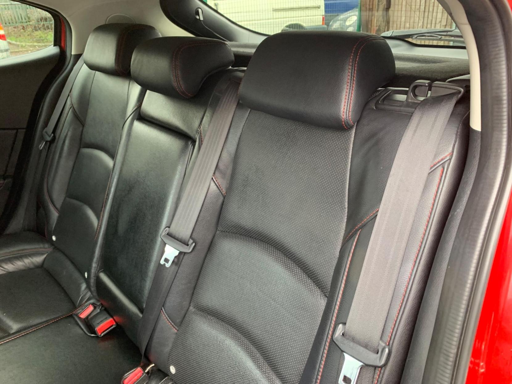 Mazda Mazda3 2.0 SKYACTIV-G Sport Nav Euro 5 (s/s) 5dr