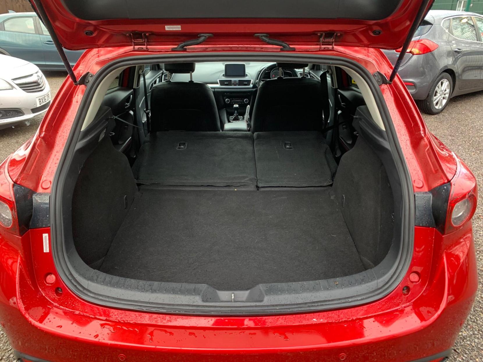 Mazda Mazda3 2.0 SKYACTIV-G Sport Nav Euro 5 (s/s) 5dr