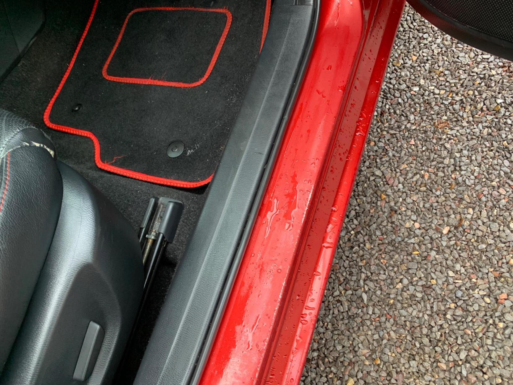 Mazda Mazda3 2.0 SKYACTIV-G Sport Nav Euro 5 (s/s) 5dr