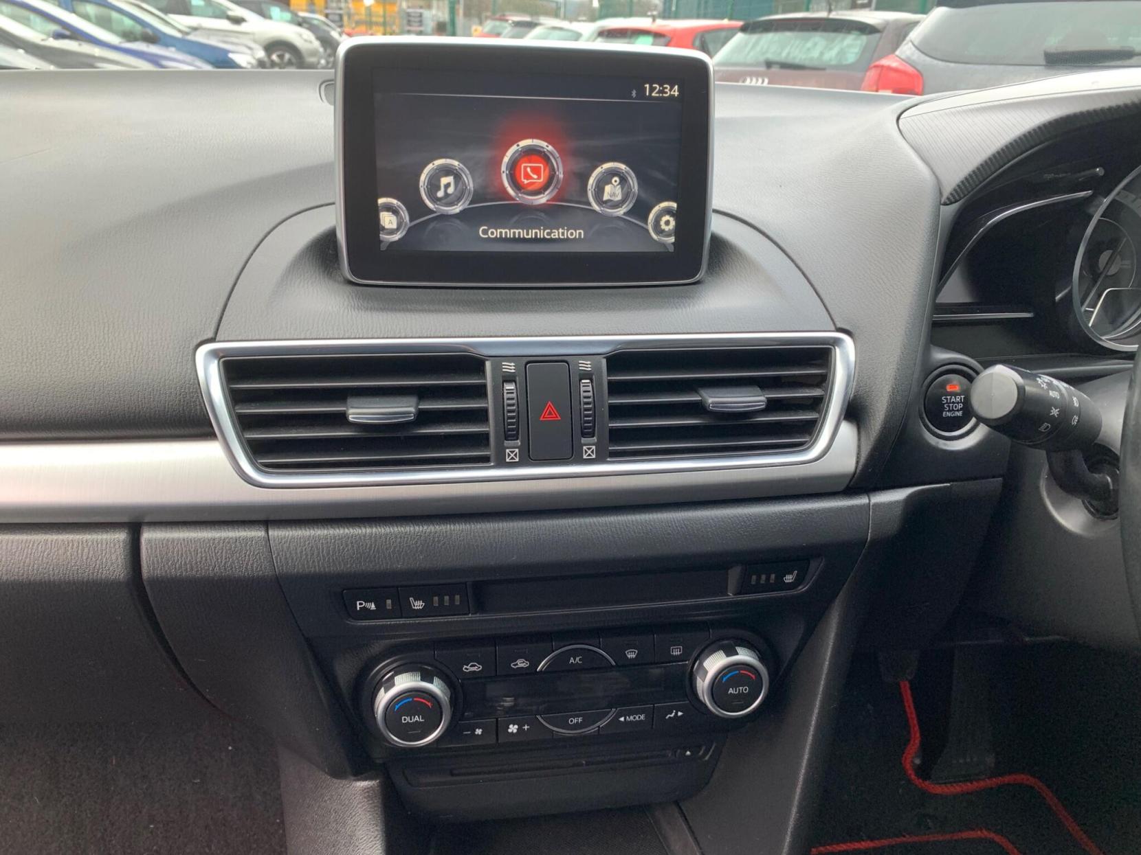 Mazda Mazda3 2.0 SKYACTIV-G Sport Nav Euro 5 (s/s) 5dr