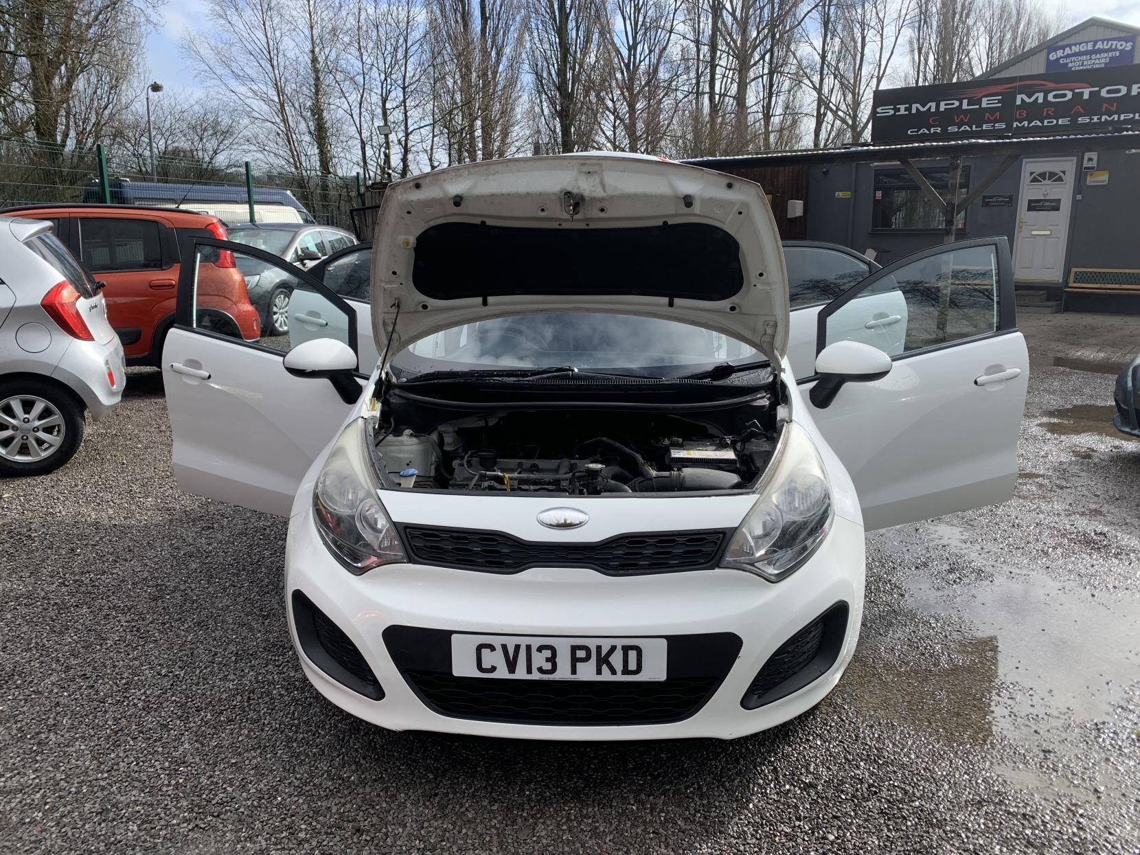 Kia Rio 1.25 1 Air Hatchback 5dr Petrol Manual Euro 5 (84 bhp)