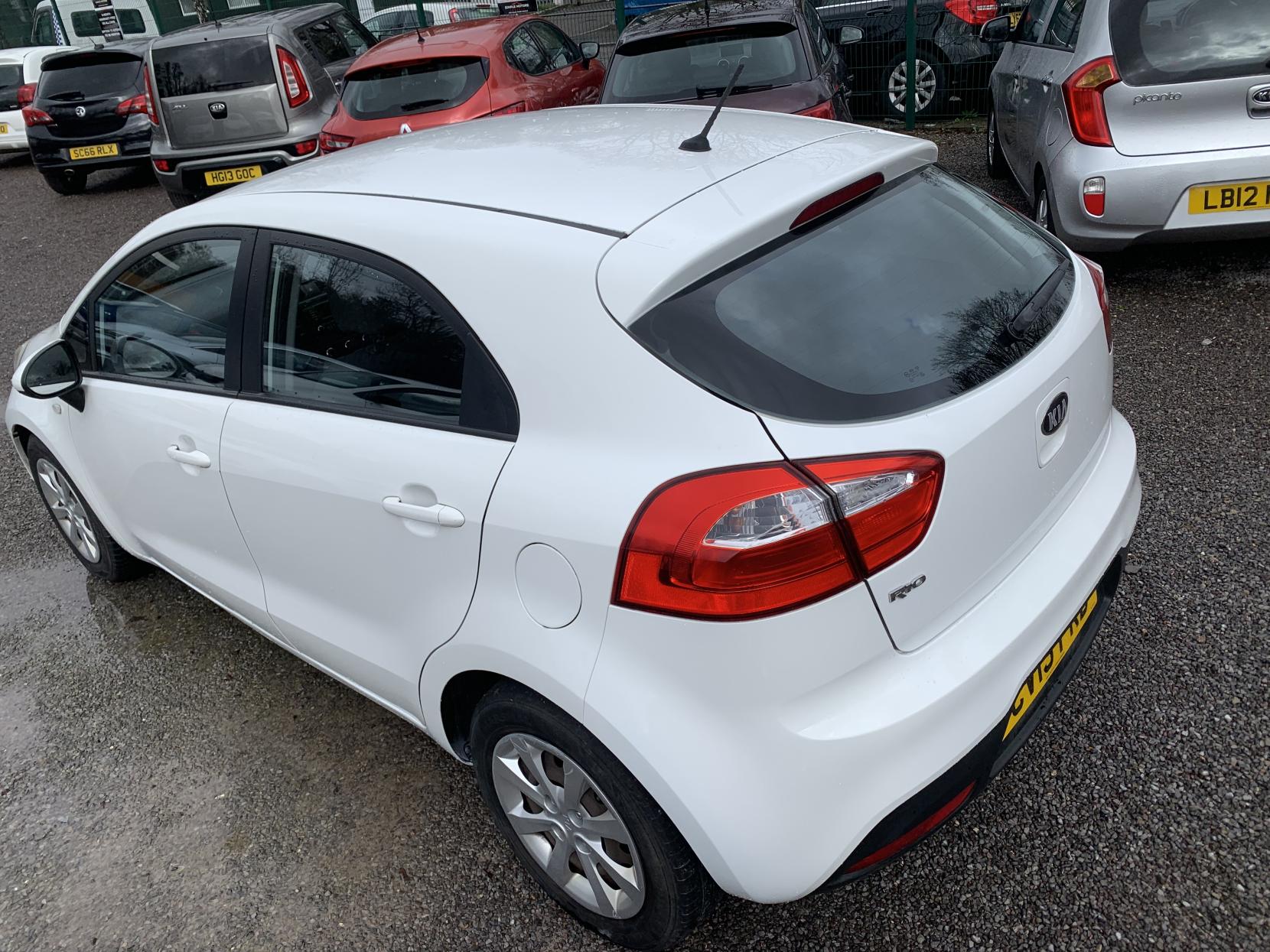 Kia Rio 1.25 1 Air Hatchback 5dr Petrol Manual Euro 5 (84 bhp)