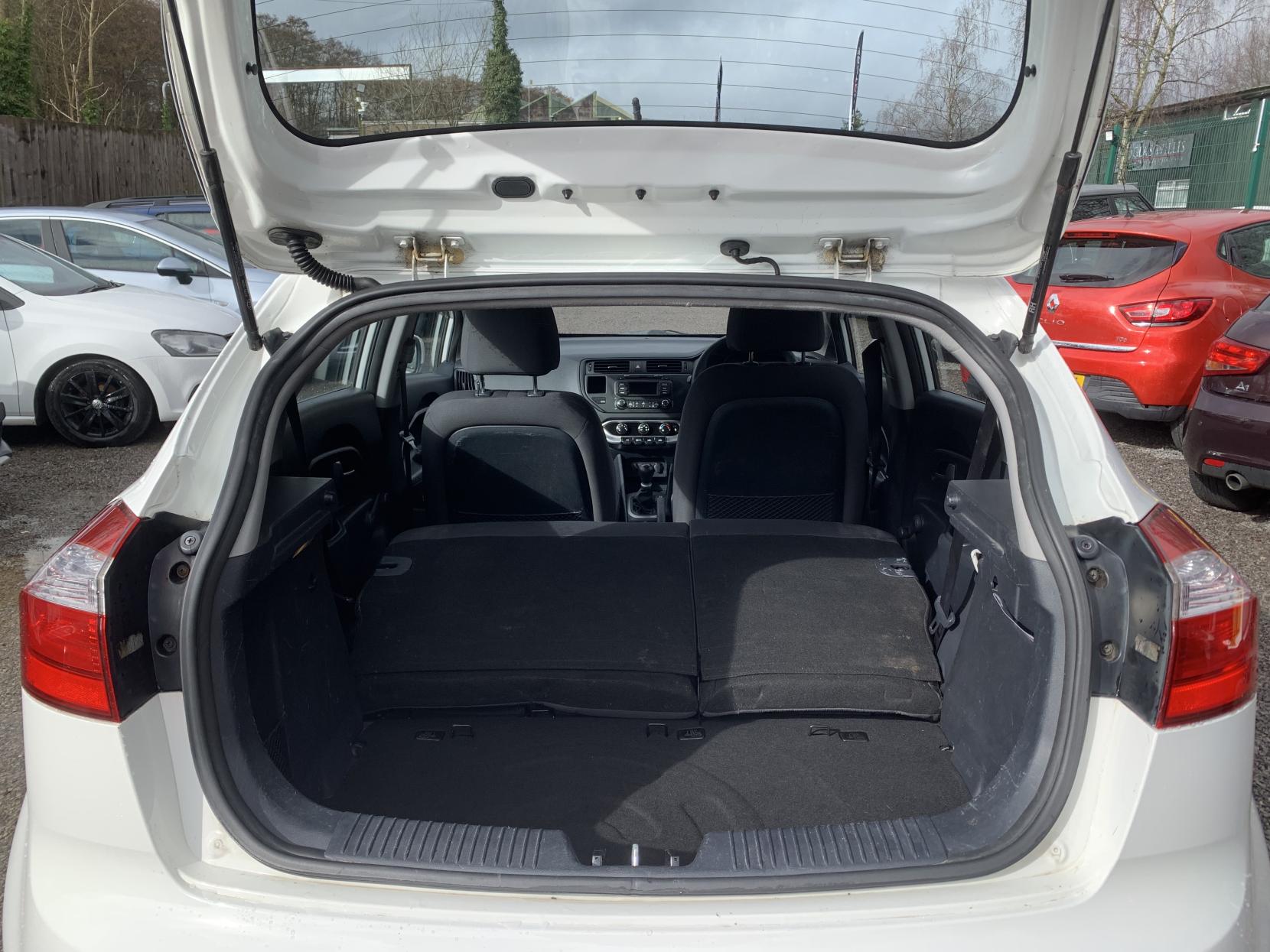 Kia Rio 1.25 1 Air Hatchback 5dr Petrol Manual Euro 5 (84 bhp)