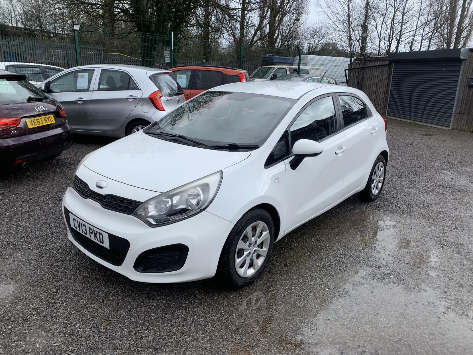 Kia Rio 1.25 1 Air Hatchback 5dr Petrol Manual Euro 5 (84 bhp)