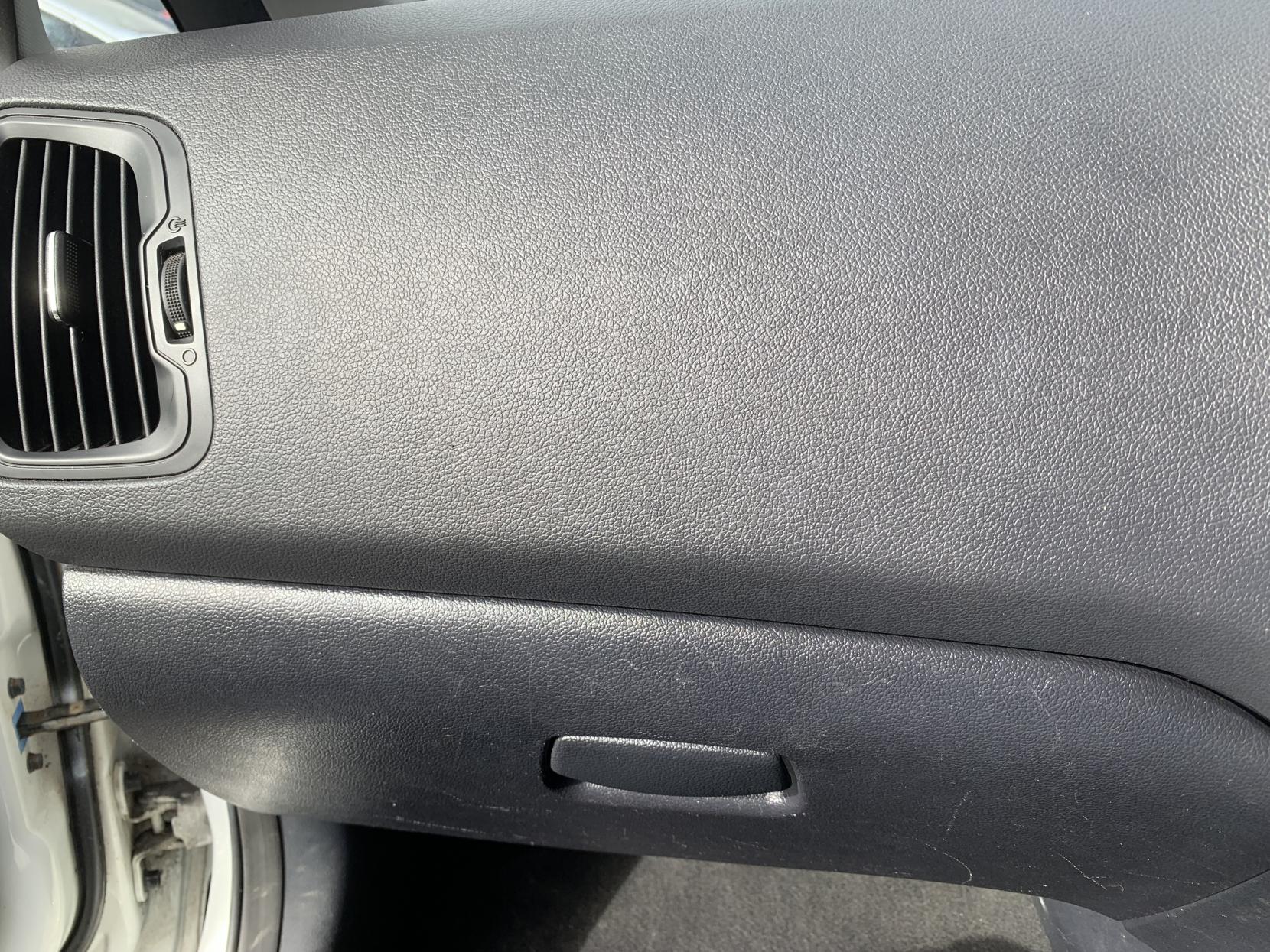 Kia Rio 1.25 1 Air Hatchback 5dr Petrol Manual Euro 5 (84 bhp)