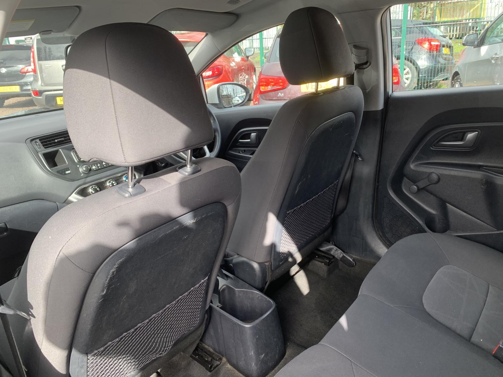 Kia Rio 1.25 1 Air Hatchback 5dr Petrol Manual Euro 5 (84 bhp)