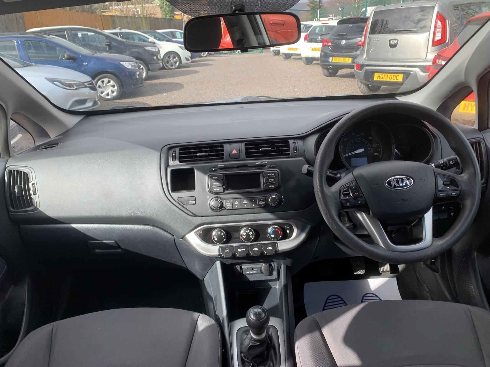 Kia Rio 1.25 1 Air Hatchback 5dr Petrol Manual Euro 5 (84 bhp)