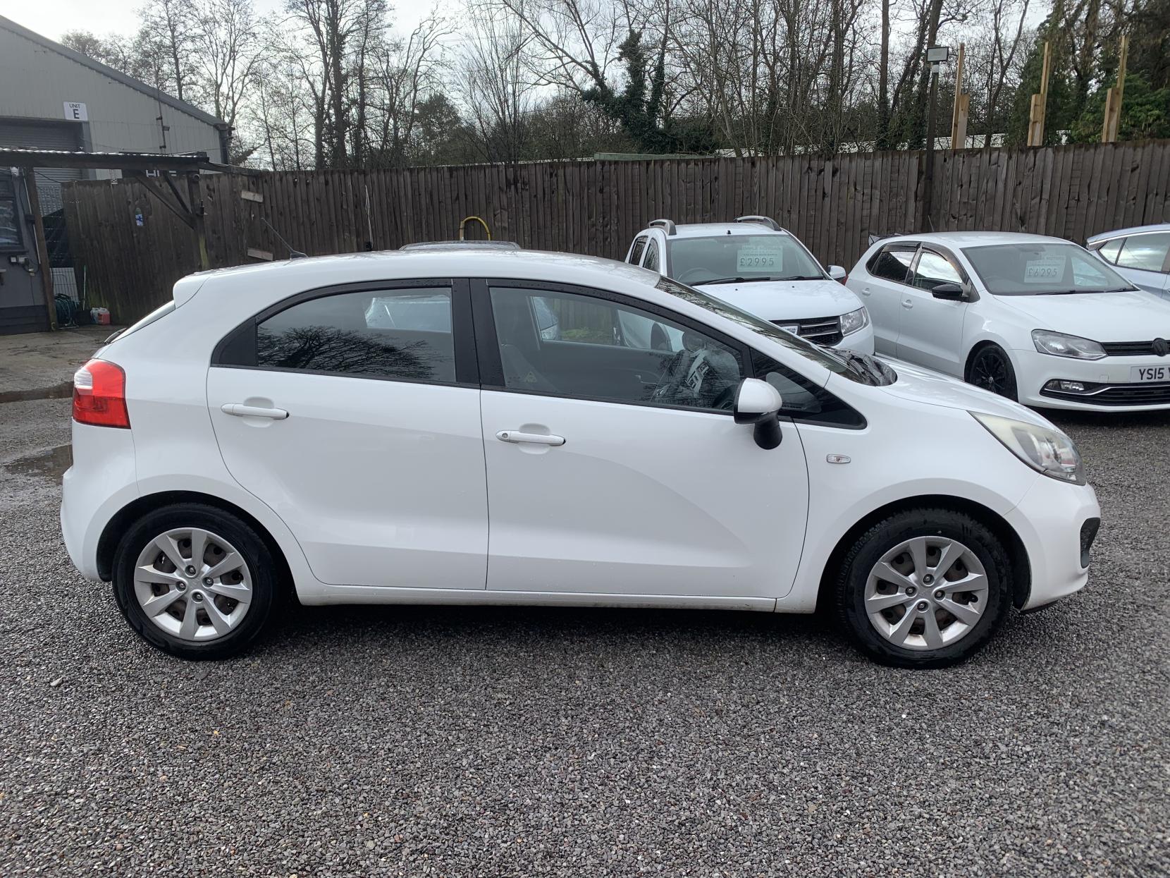 Kia Rio 1.25 1 Air Hatchback 5dr Petrol Manual Euro 5 (84 bhp)
