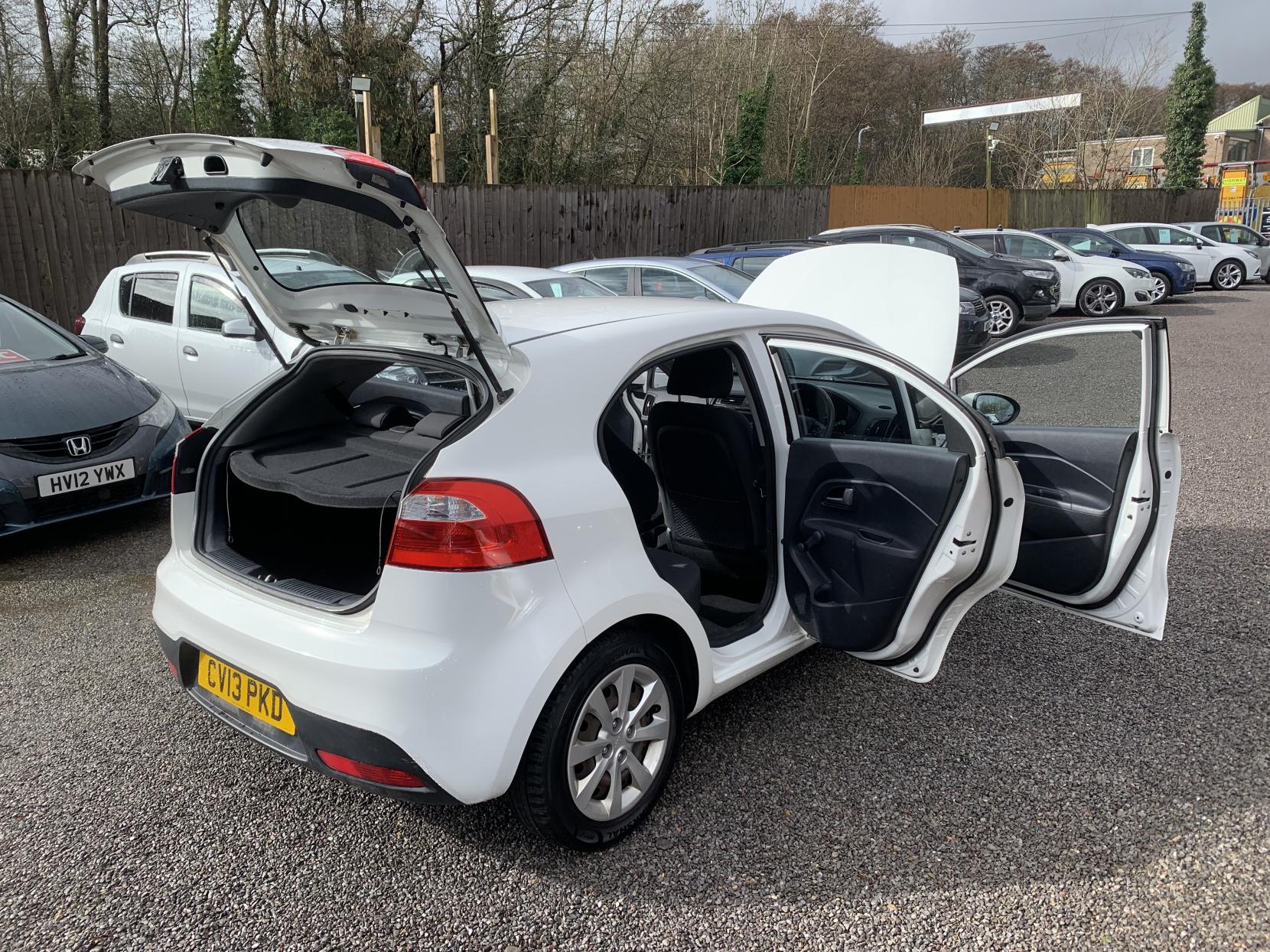 Kia Rio 1.25 1 Air Hatchback 5dr Petrol Manual Euro 5 (84 bhp)