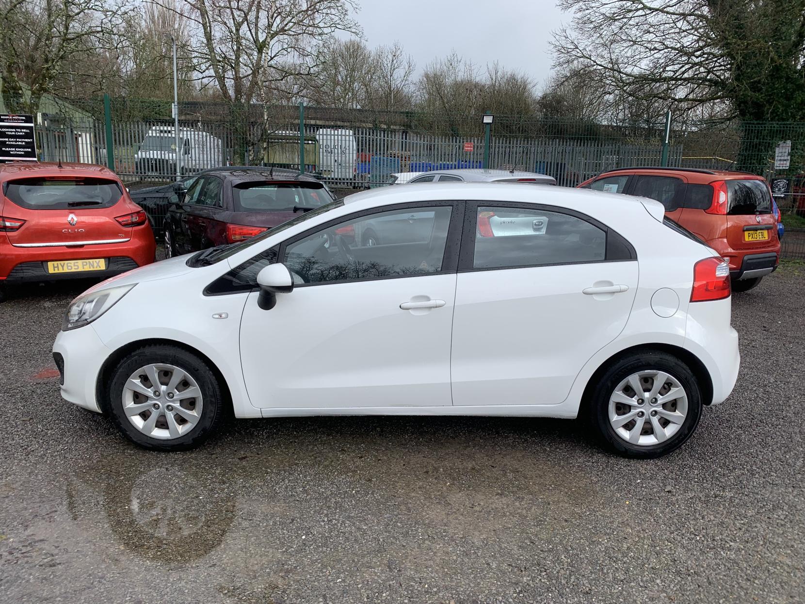 Kia Rio 1.25 1 Air Hatchback 5dr Petrol Manual Euro 5 (84 bhp)