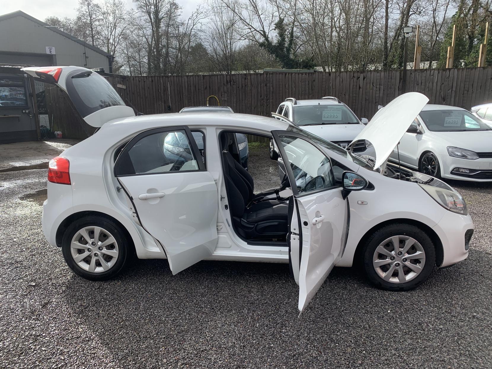 Kia Rio 1.25 1 Air Hatchback 5dr Petrol Manual Euro 5 (84 bhp)