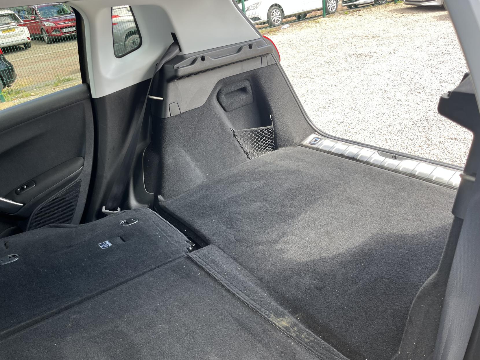 2016 00 PEUGEOT 2008