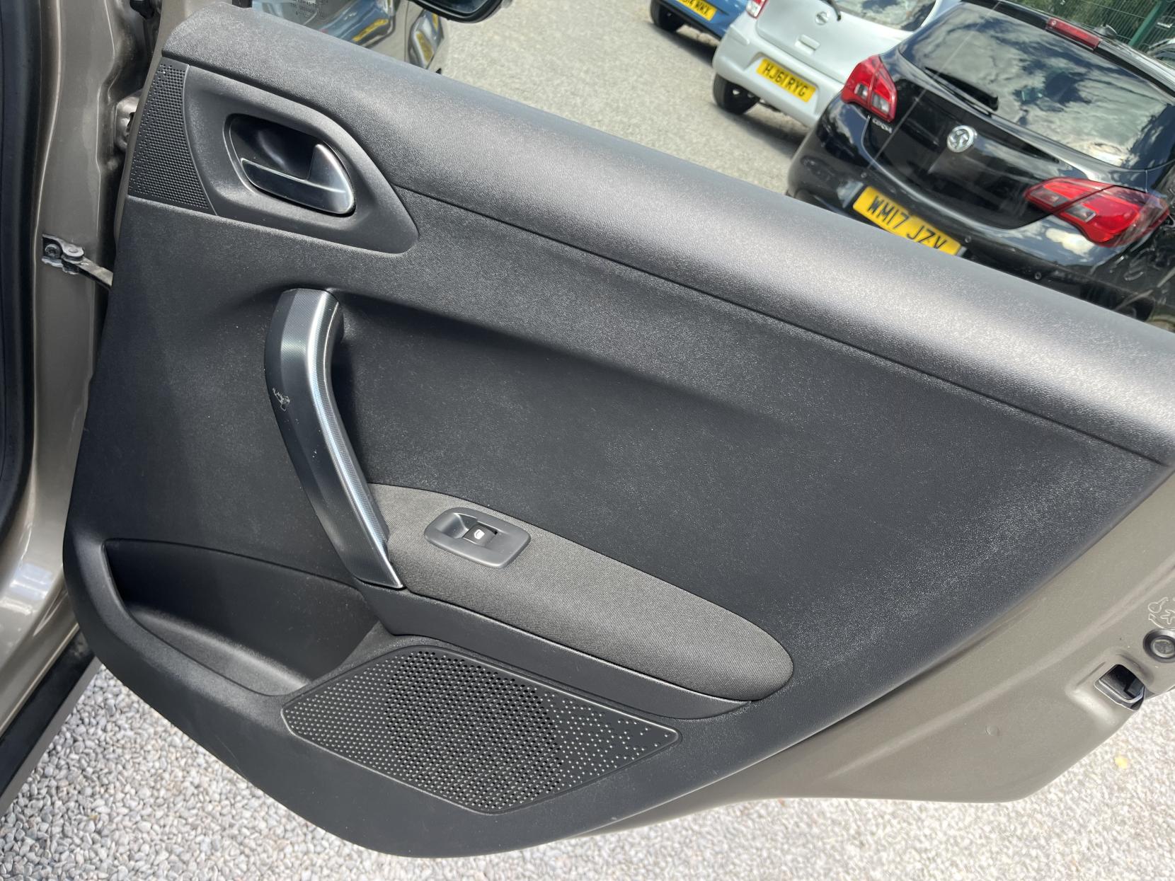 2016 00 PEUGEOT 2008