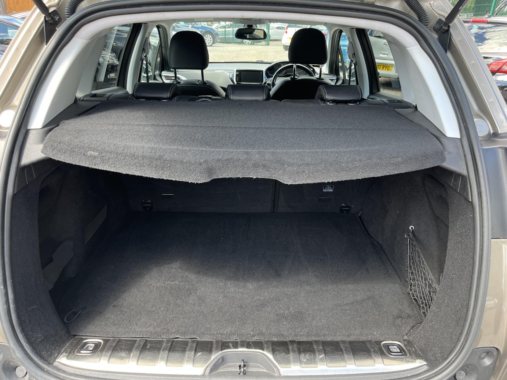 2016 00 PEUGEOT 2008