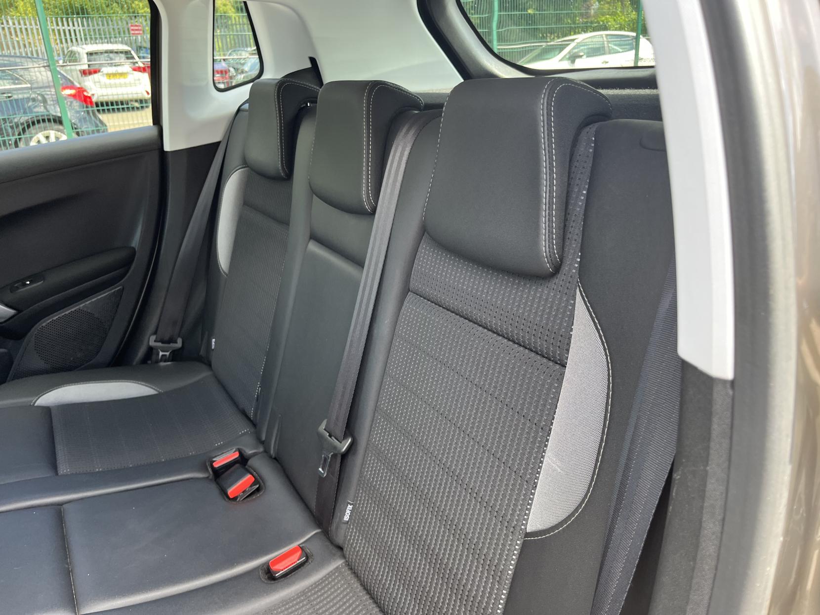 2016 00 PEUGEOT 2008
