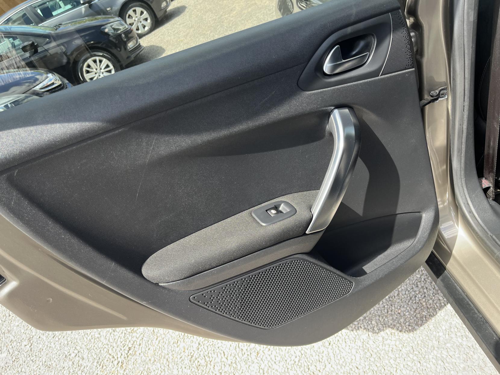 2016 00 PEUGEOT 2008