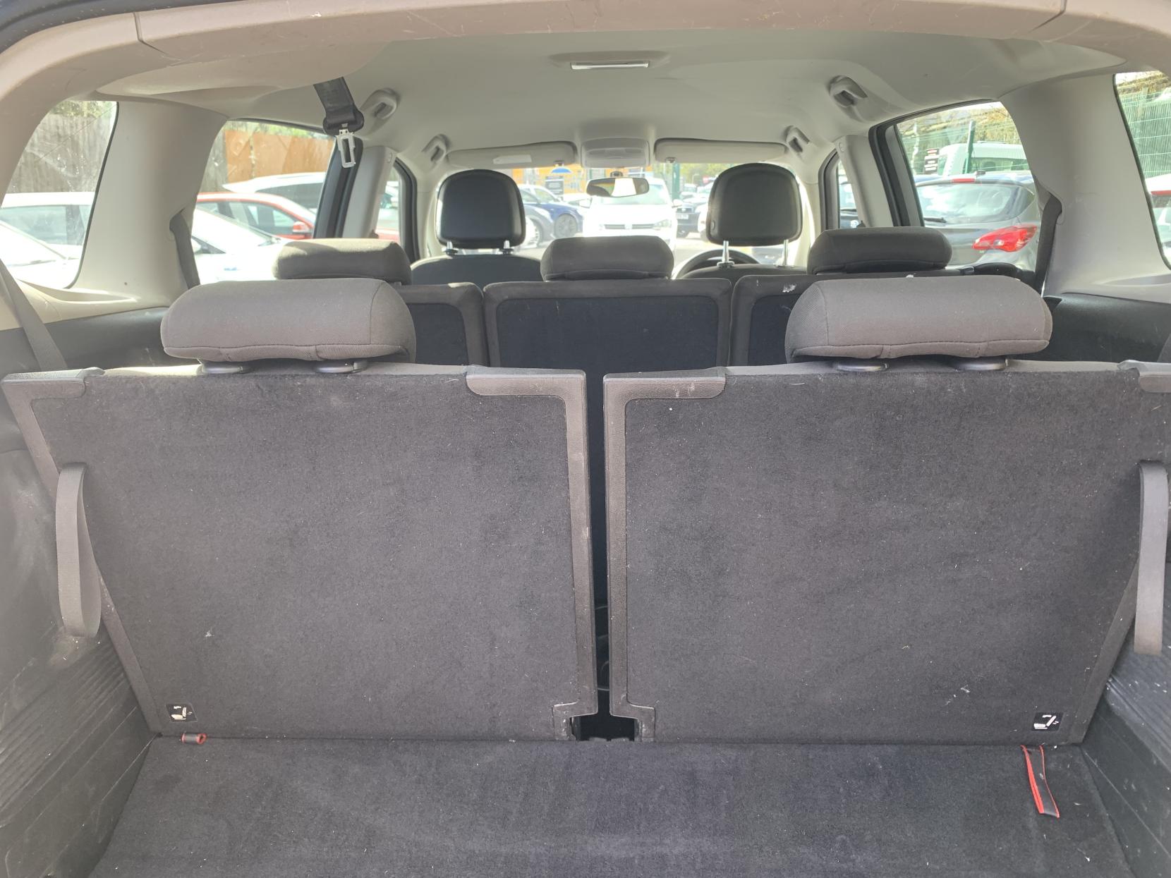 Vauxhall Zafira Tourer 1.4i Turbo Design MPV 5dr Petrol Manual Euro 6 (140 ps)