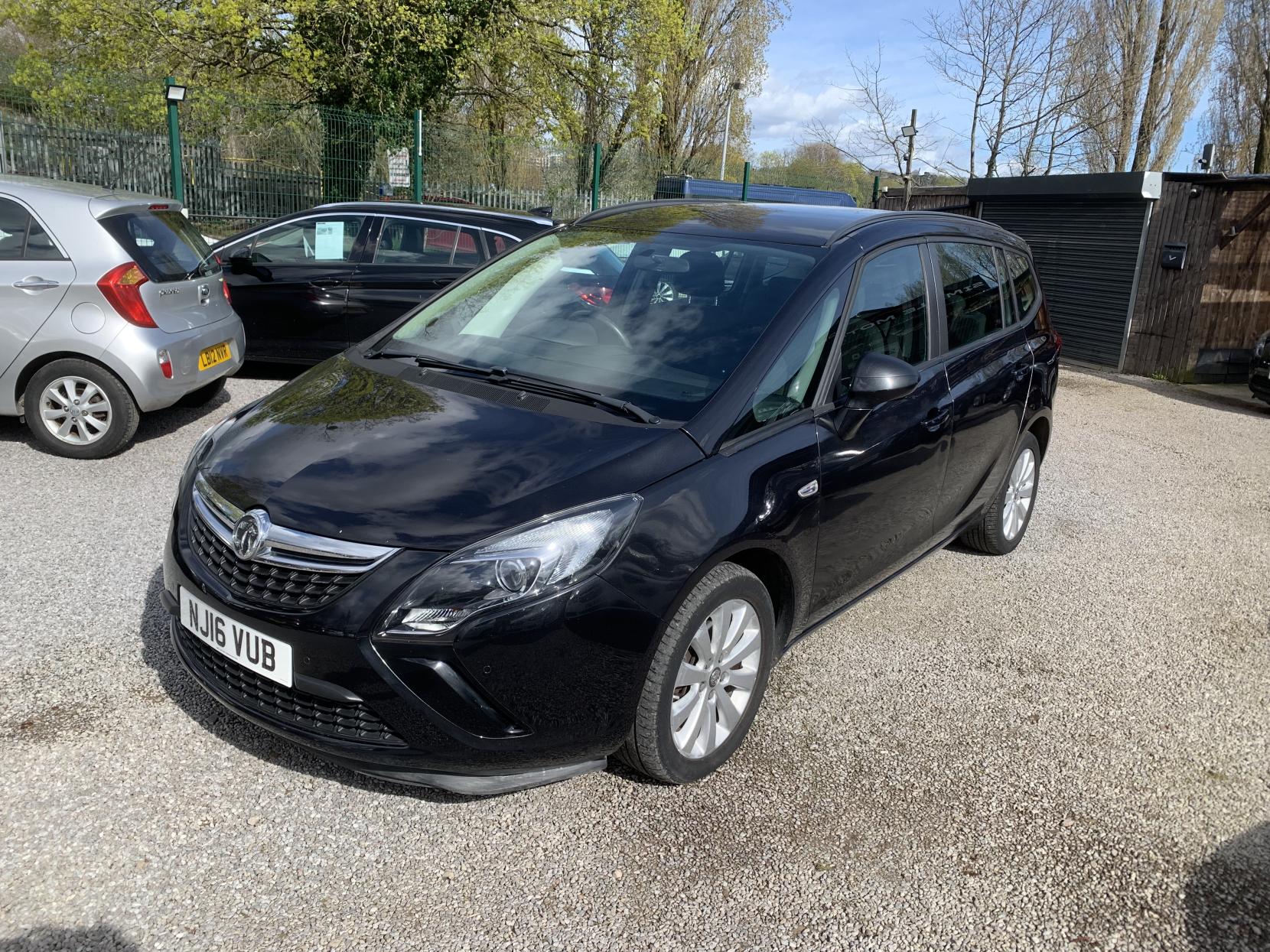 Vauxhall Zafira Tourer 1.4i Turbo Design MPV 5dr Petrol Manual Euro 6 (140 ps)