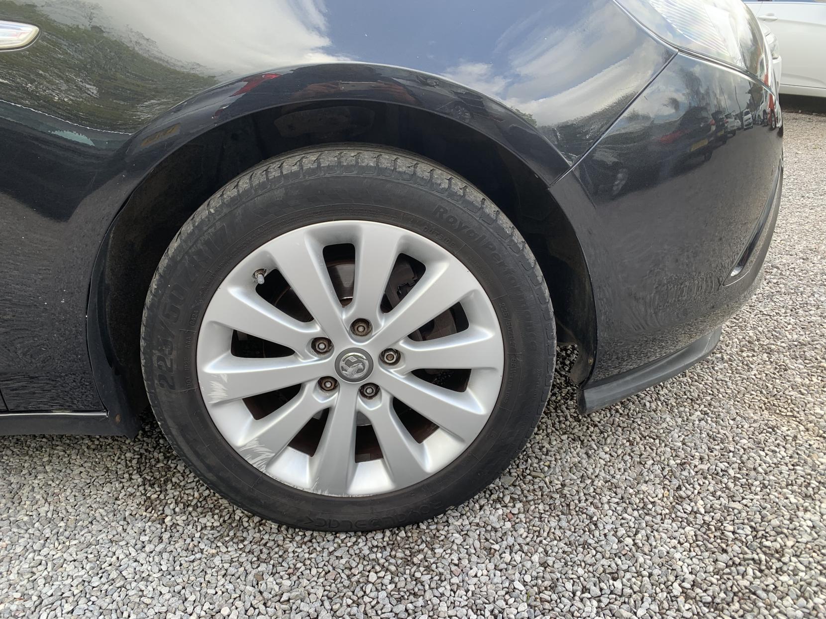 Vauxhall Zafira Tourer 1.4i Turbo Design MPV 5dr Petrol Manual Euro 6 (140 ps)