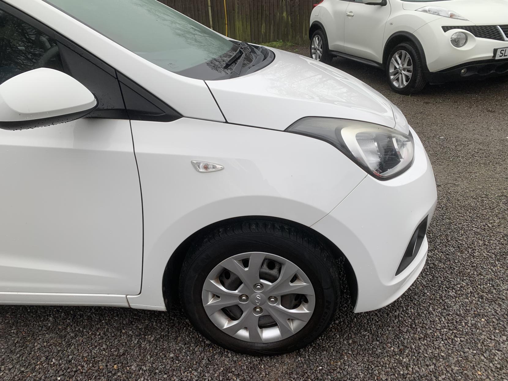 Hyundai i10 1.0 SE Hatchback 5dr Petrol Manual Euro 5 (66 ps)