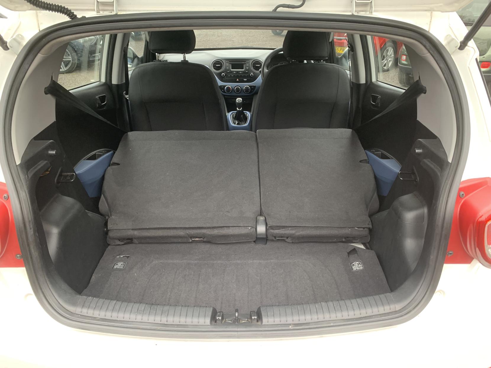 Hyundai i10 1.0 SE Hatchback 5dr Petrol Manual Euro 5 (66 ps)