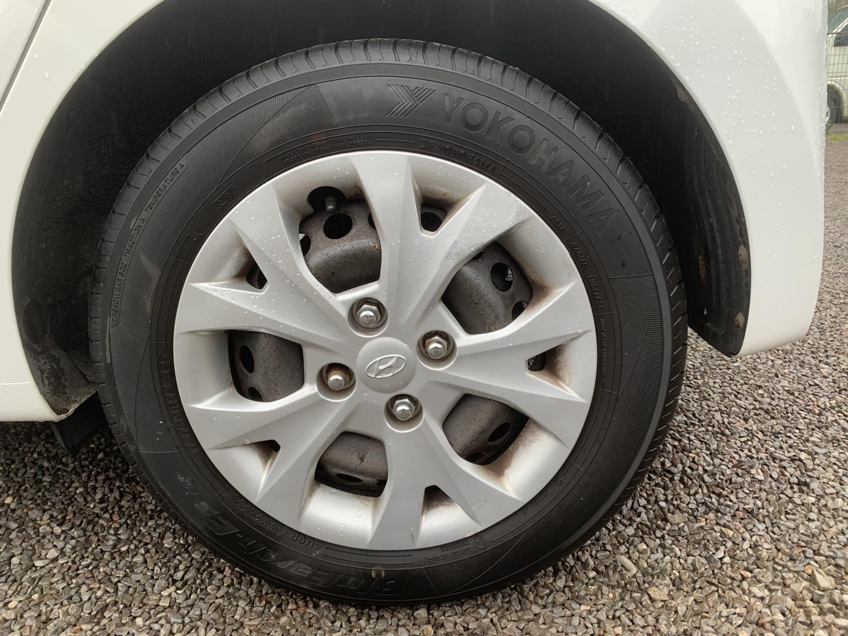 Hyundai i10 1.0 SE Hatchback 5dr Petrol Manual Euro 5 (66 ps)