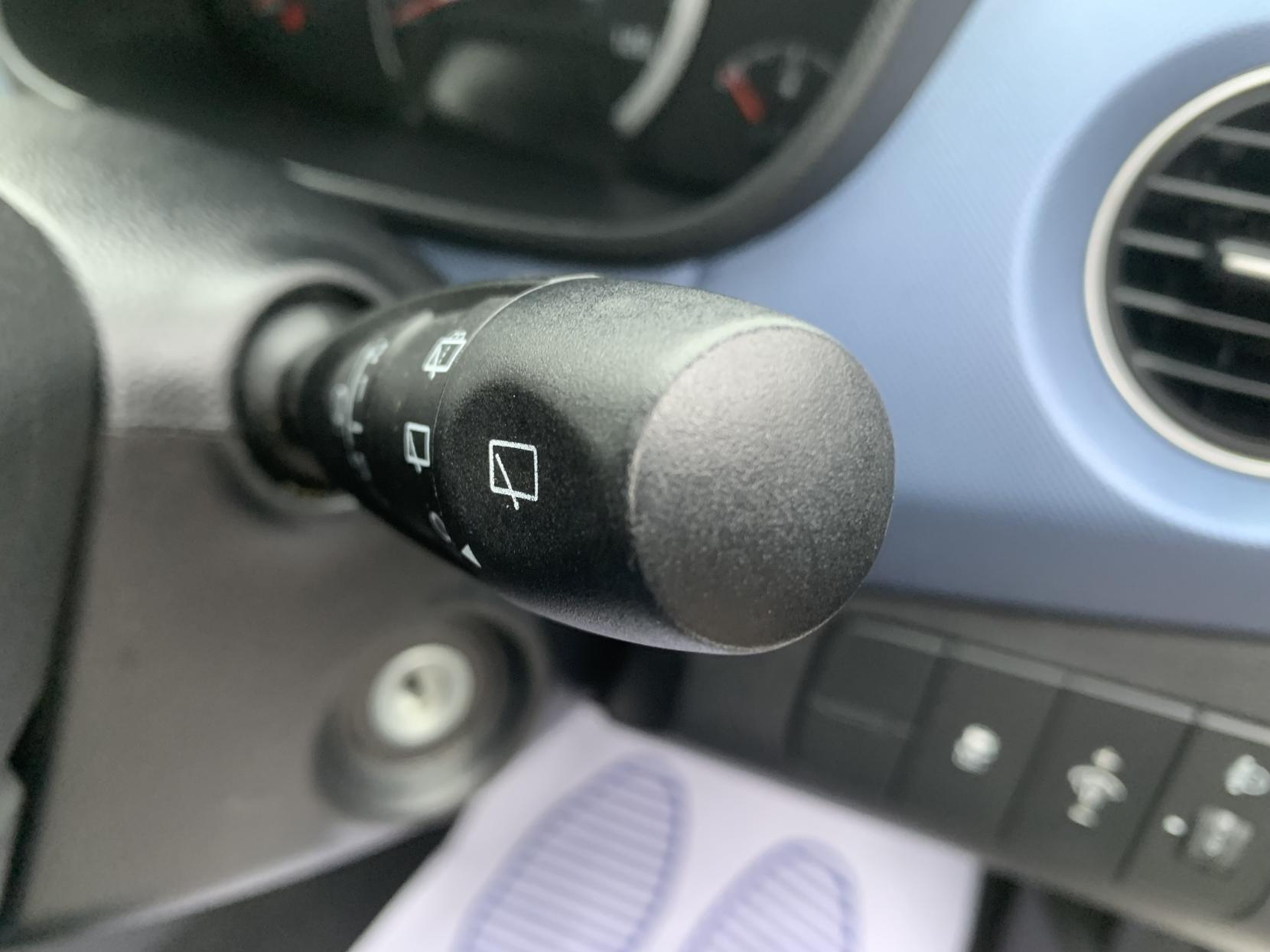 Hyundai i10 1.0 SE Hatchback 5dr Petrol Manual Euro 5 (66 ps)