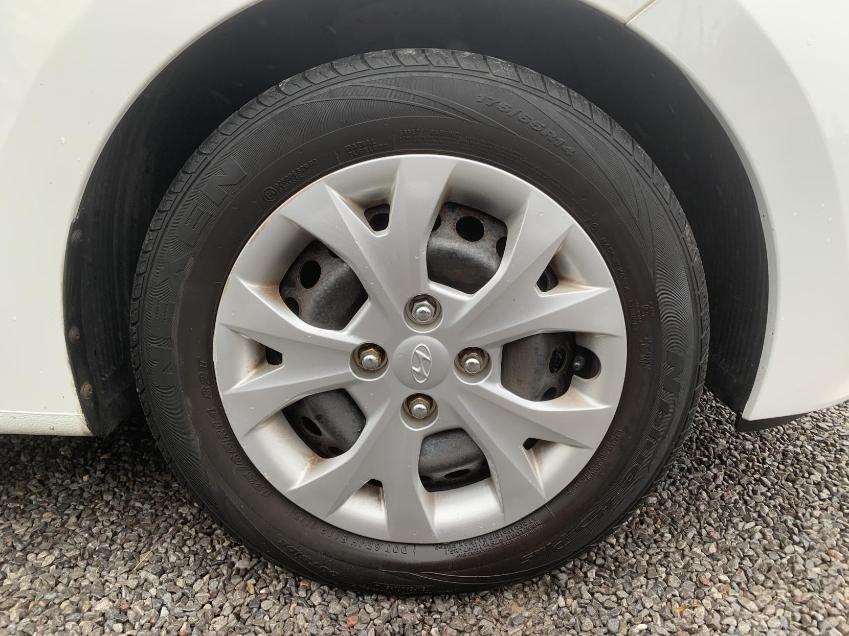 Hyundai i10 1.0 SE Hatchback 5dr Petrol Manual Euro 5 (66 ps)