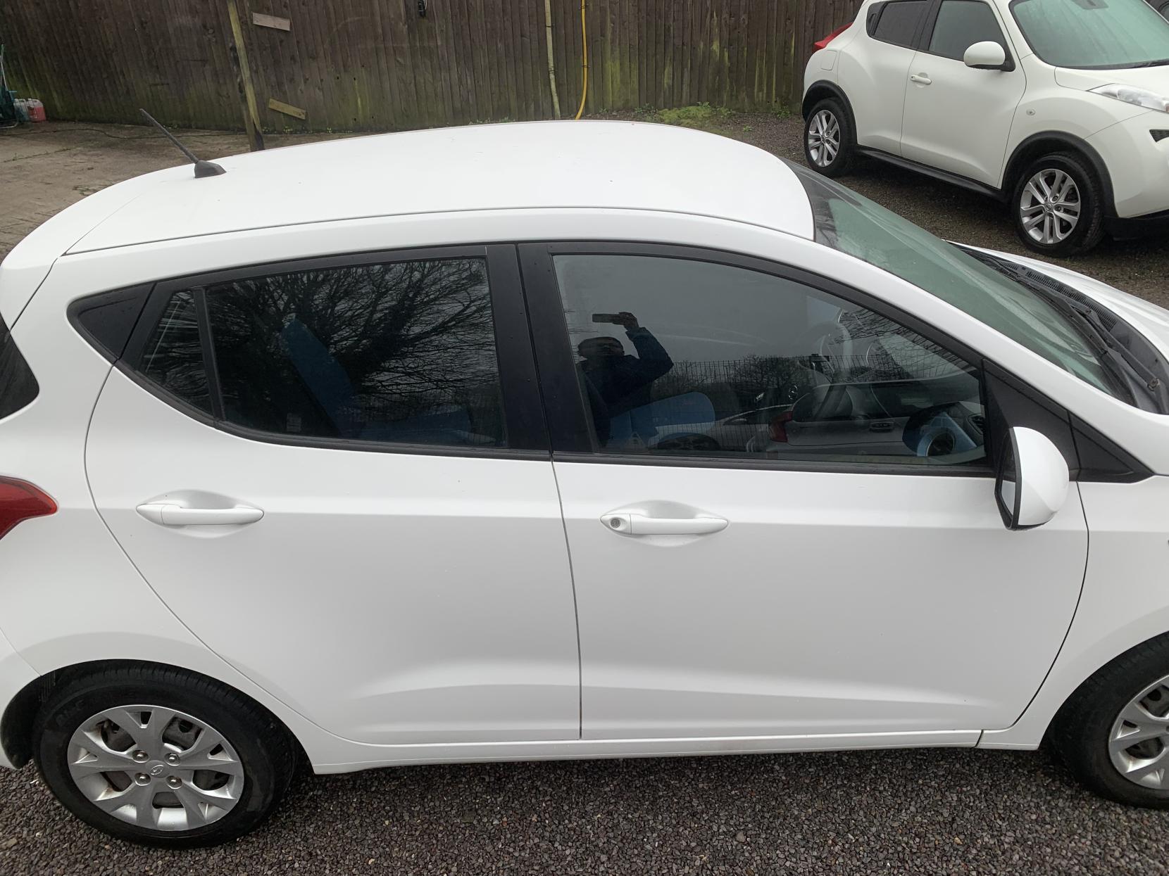 Hyundai i10 1.0 SE Hatchback 5dr Petrol Manual Euro 5 (66 ps)