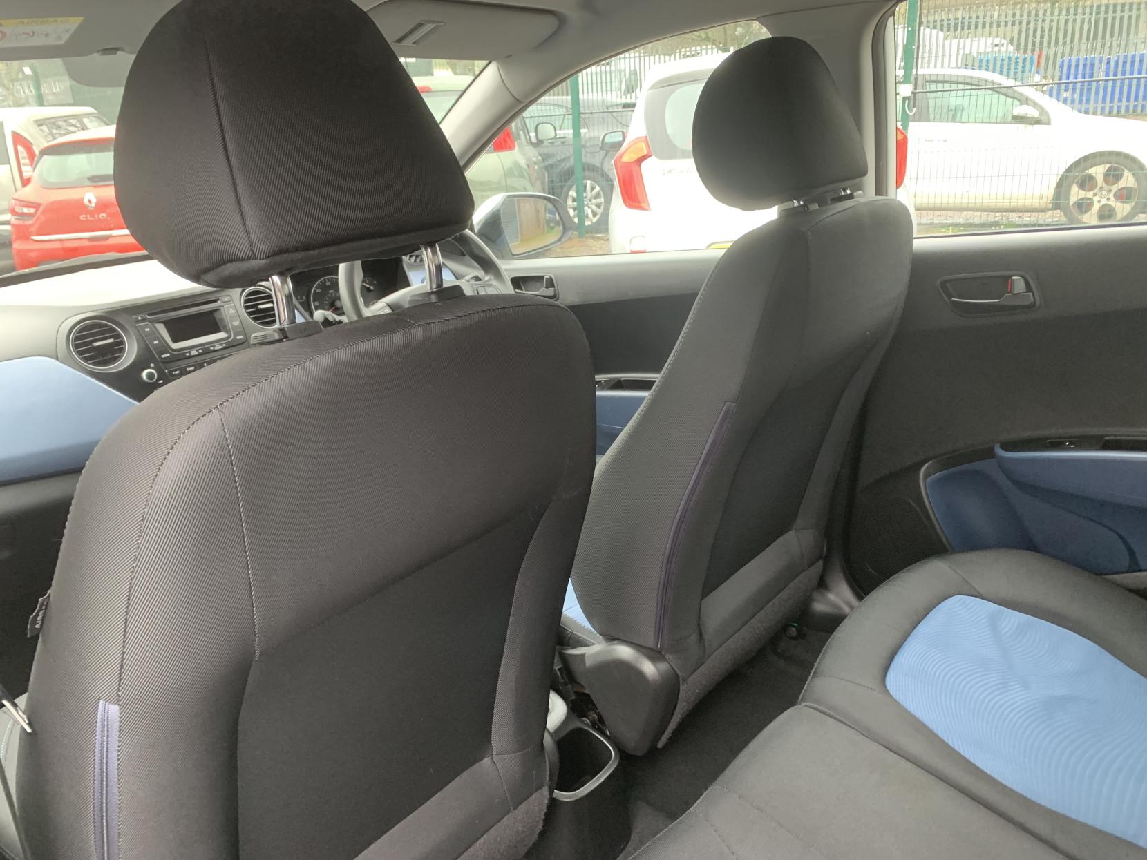 Hyundai i10 1.0 SE Hatchback 5dr Petrol Manual Euro 5 (66 ps)