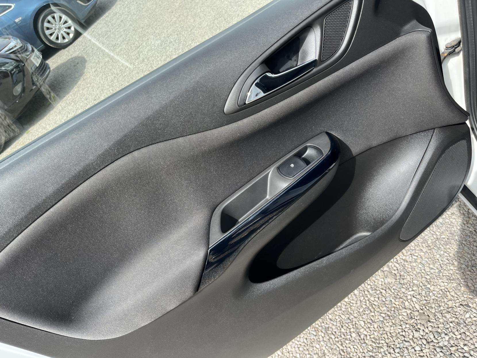 2015 00 VAUXHALL CORSA