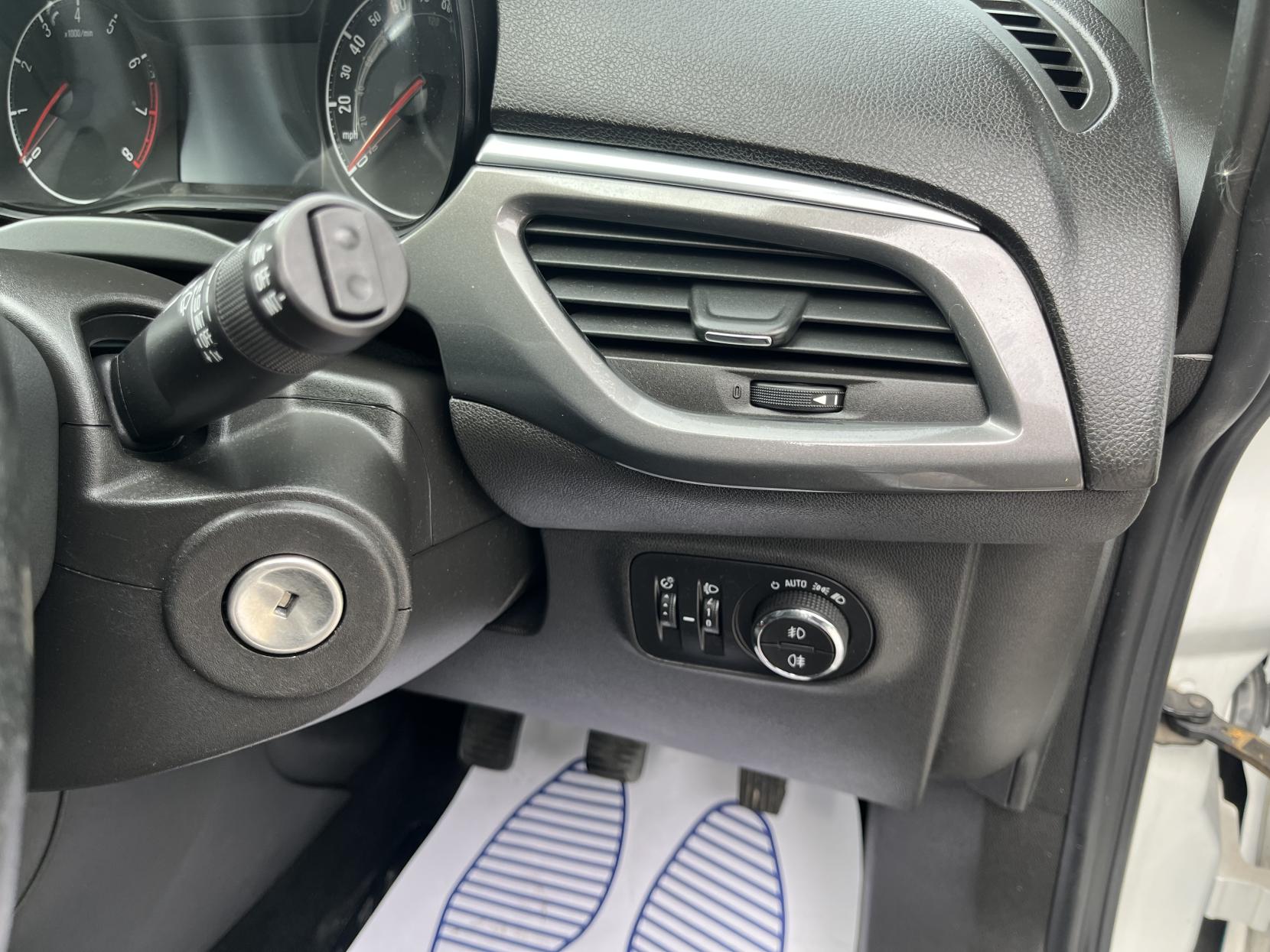 2015 00 VAUXHALL CORSA
