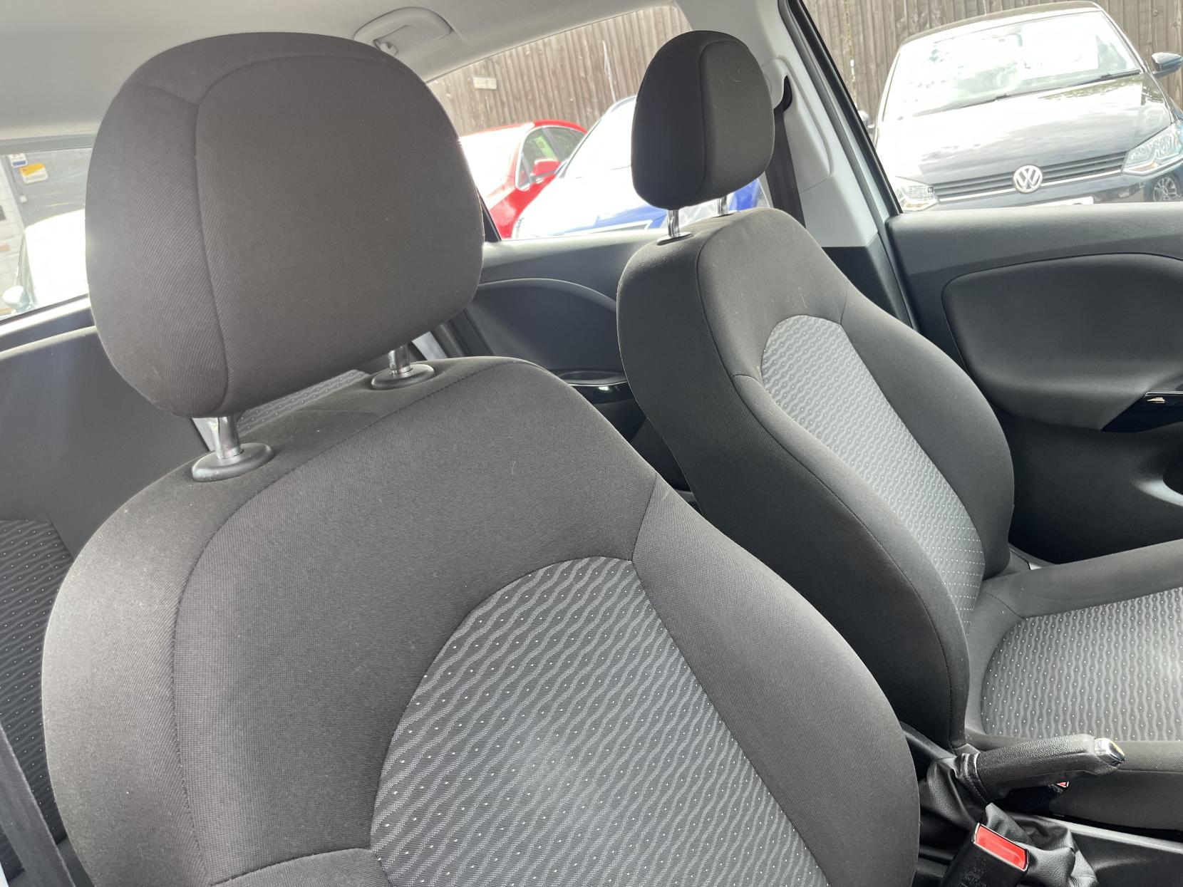 2015 00 VAUXHALL CORSA