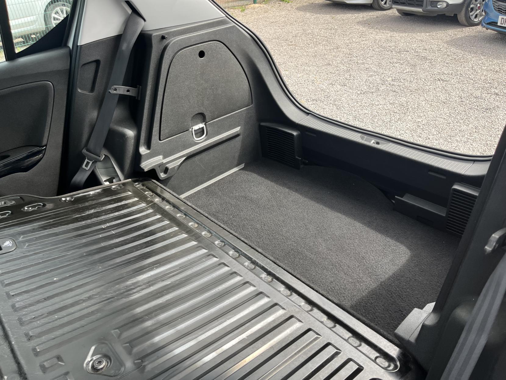 2015 00 VAUXHALL CORSA