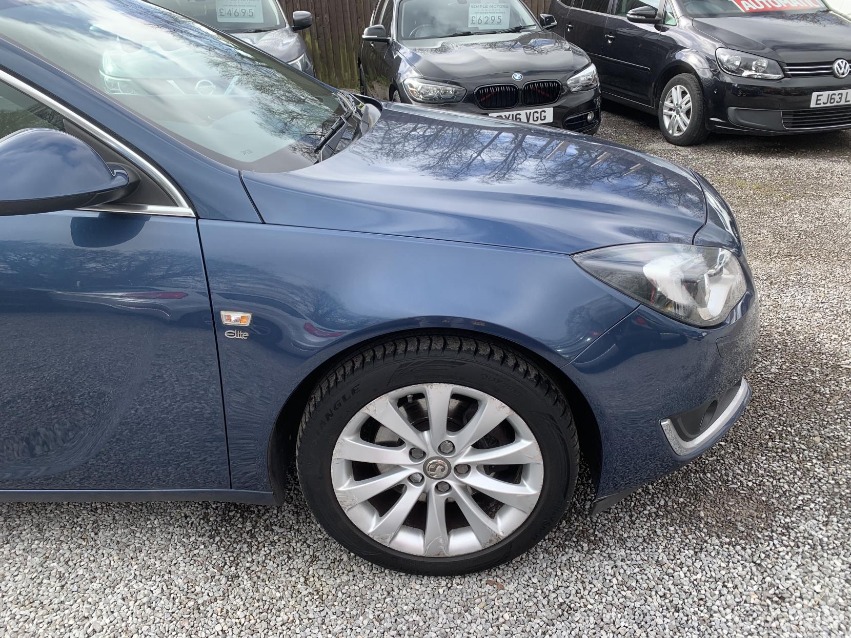 Vauxhall Insignia 2.0 CDTi Elite Nav Hatchback 5dr Diesel Auto Euro 5 (163 ps)
