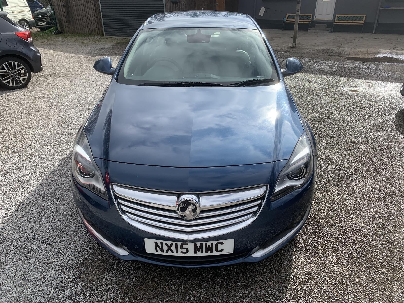 Vauxhall Insignia 2.0 CDTi Elite Nav Hatchback 5dr Diesel Auto Euro 5 (163 ps)