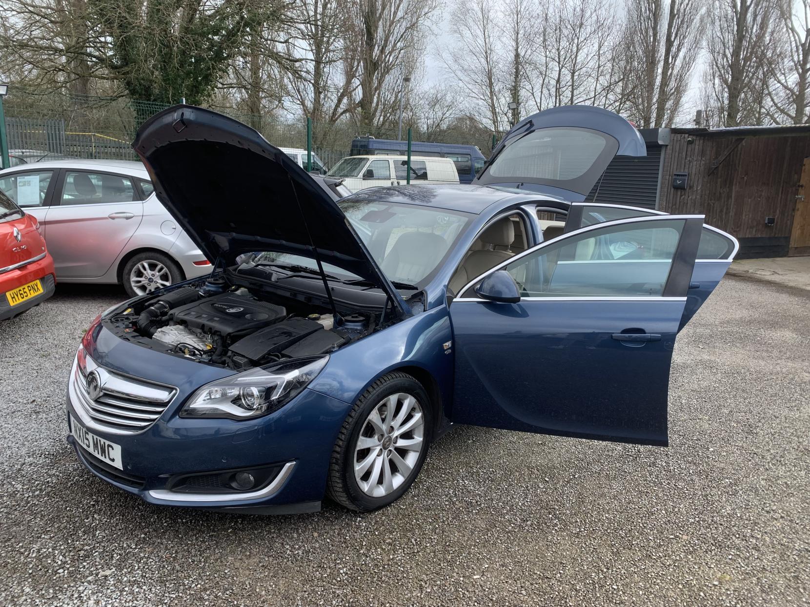 Vauxhall Insignia 2.0 CDTi Elite Nav Hatchback 5dr Diesel Auto Euro 5 (163 ps)