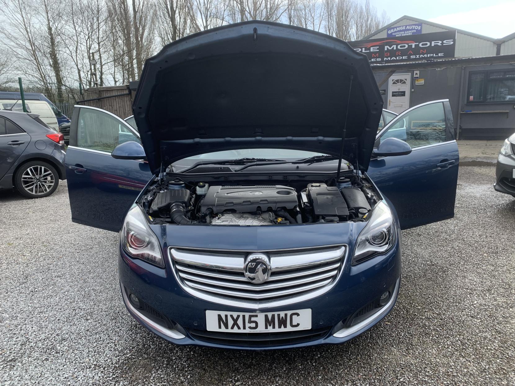 Vauxhall Insignia 2.0 CDTi Elite Nav Hatchback 5dr Diesel Auto Euro 5 (163 ps)