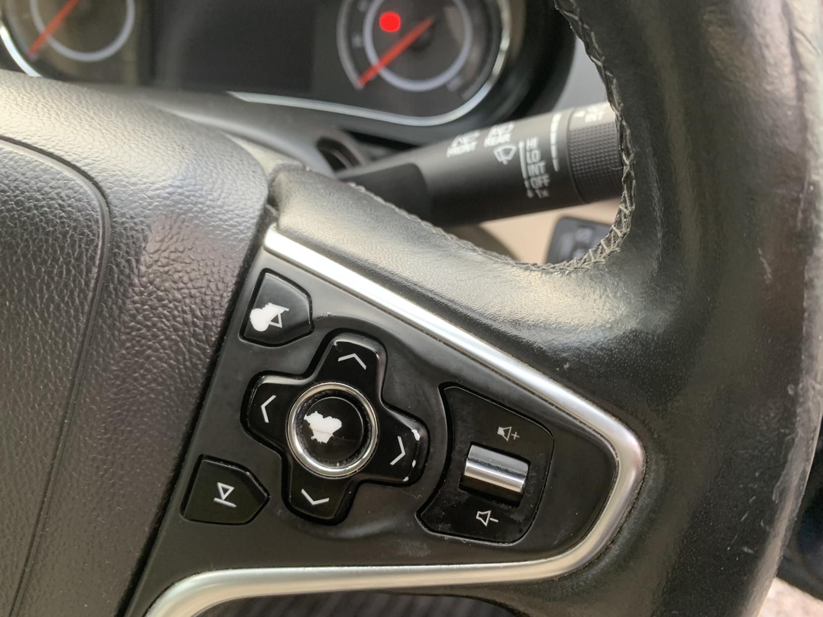 Vauxhall Insignia 2.0 CDTi Elite Nav Hatchback 5dr Diesel Auto Euro 5 (163 ps)