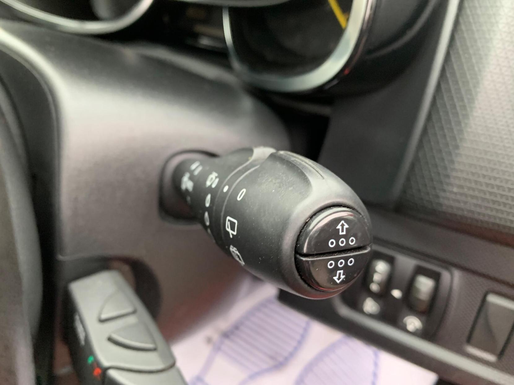 Renault Clio 0.9 TCe Dynamique Nav Euro 6 (s/s) 5dr