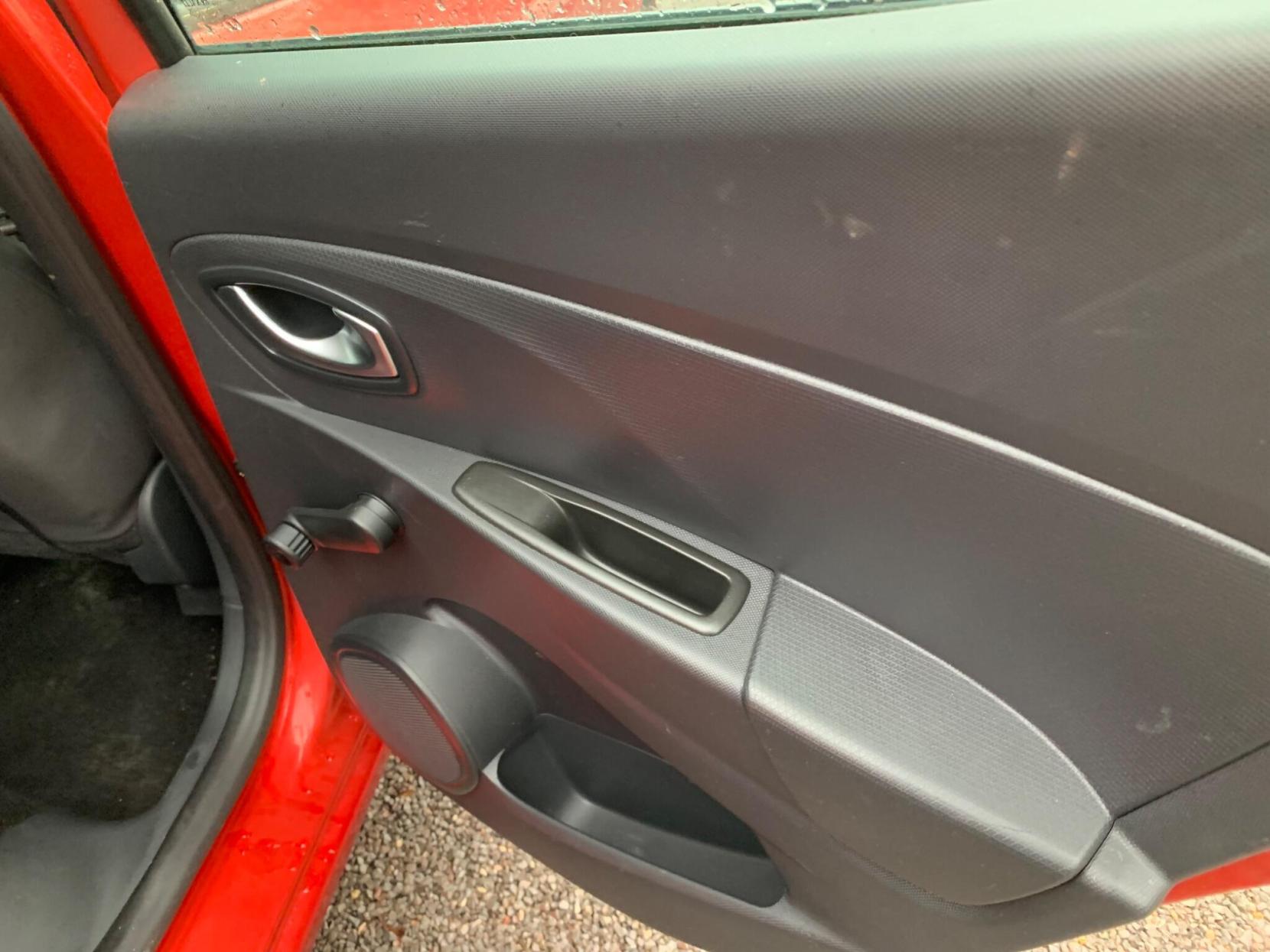 Renault Clio 0.9 TCe Dynamique Nav Euro 6 (s/s) 5dr