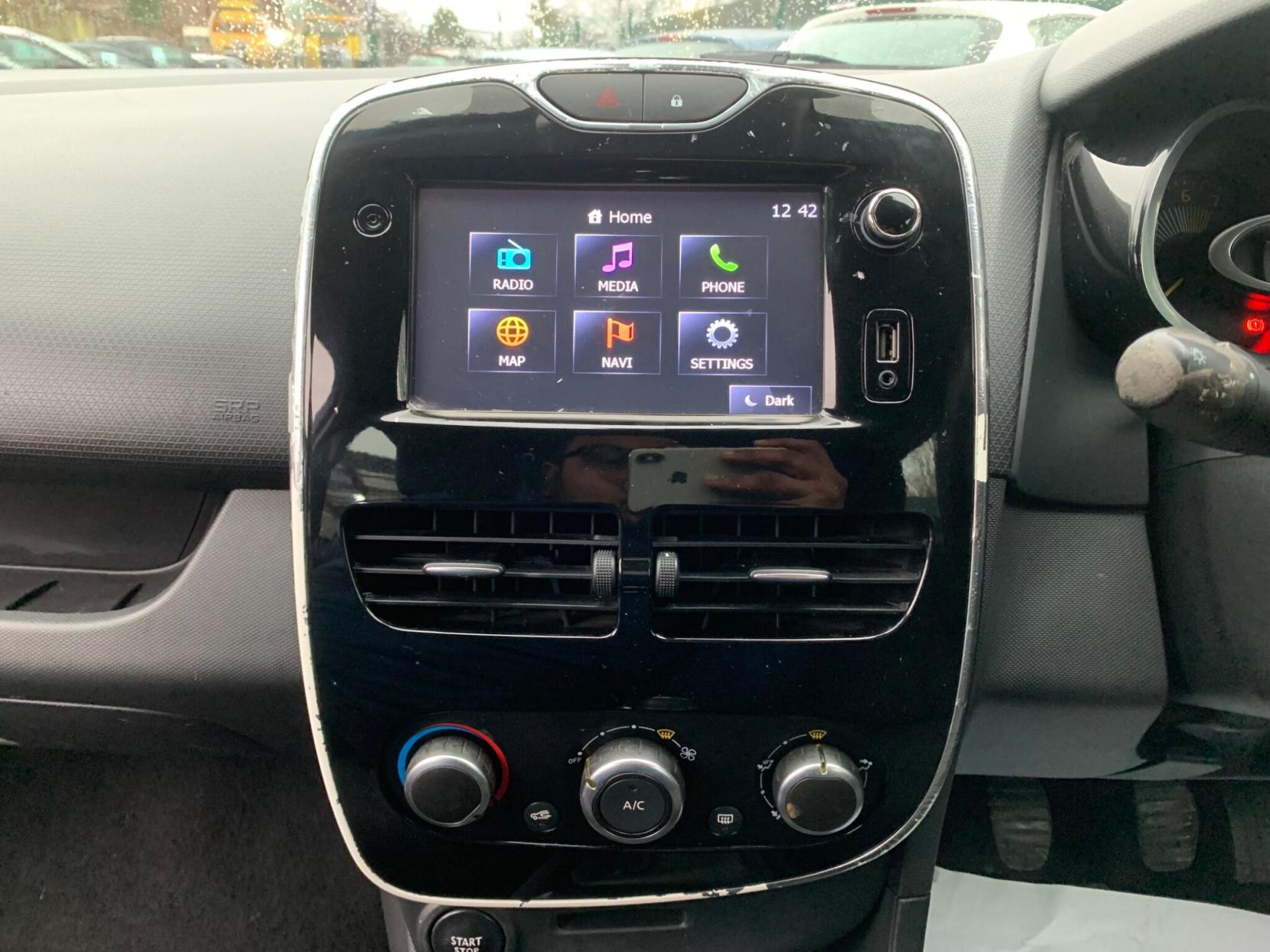 Renault Clio 0.9 TCe Dynamique Nav Euro 6 (s/s) 5dr