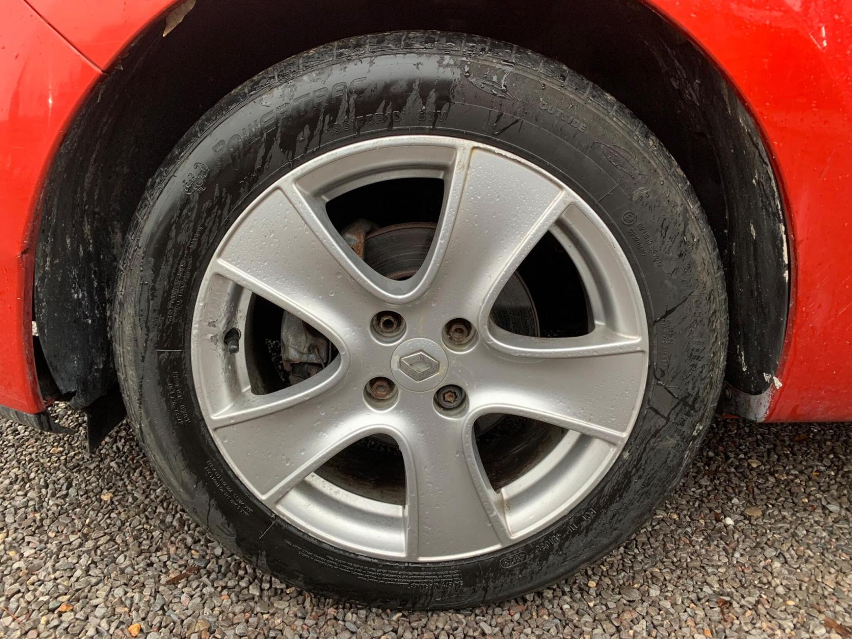 Renault Clio 0.9 TCe Dynamique Nav Euro 6 (s/s) 5dr