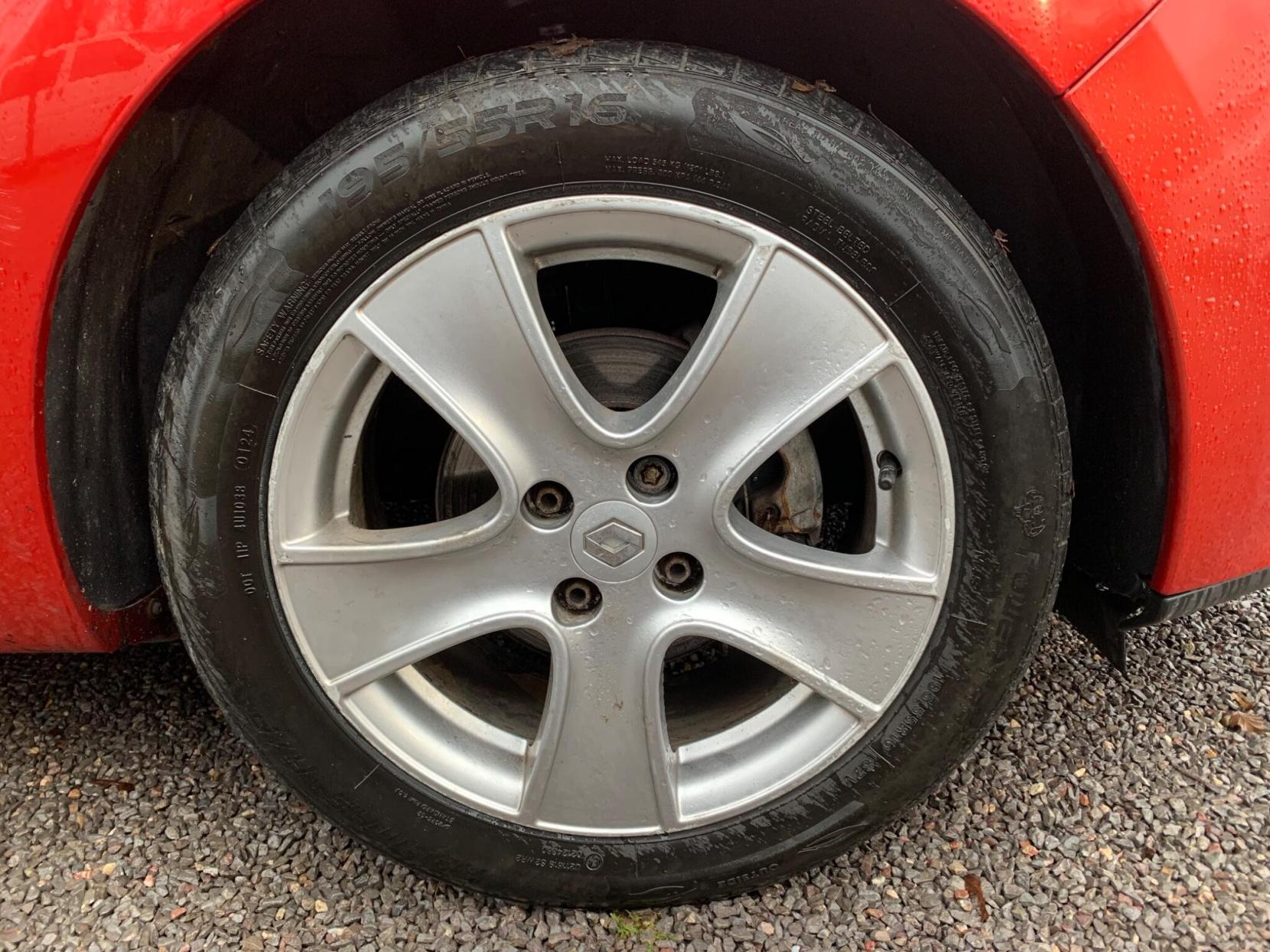 Renault Clio 0.9 TCe Dynamique Nav Euro 6 (s/s) 5dr