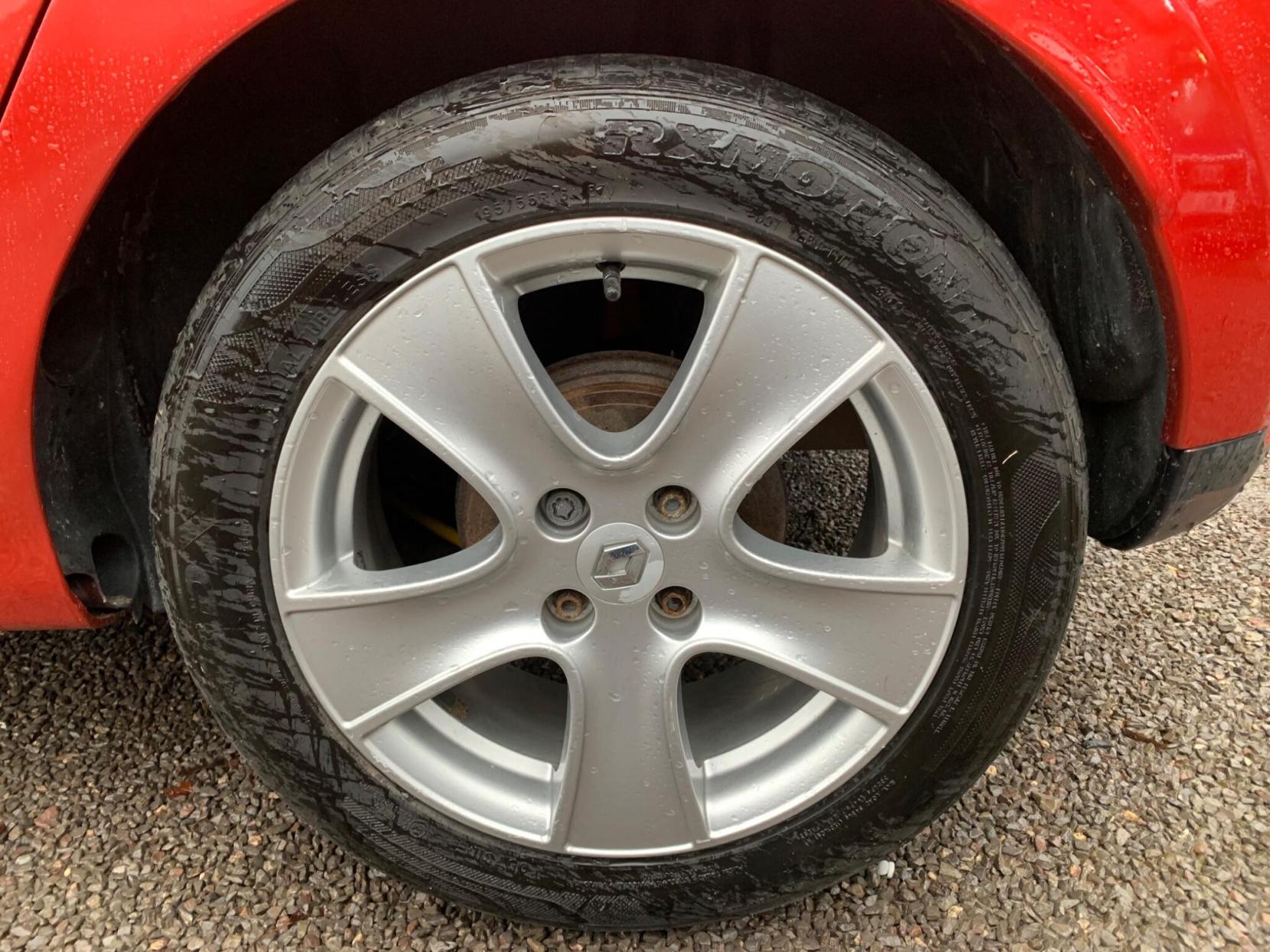 Renault Clio 0.9 TCe Dynamique Nav Euro 6 (s/s) 5dr