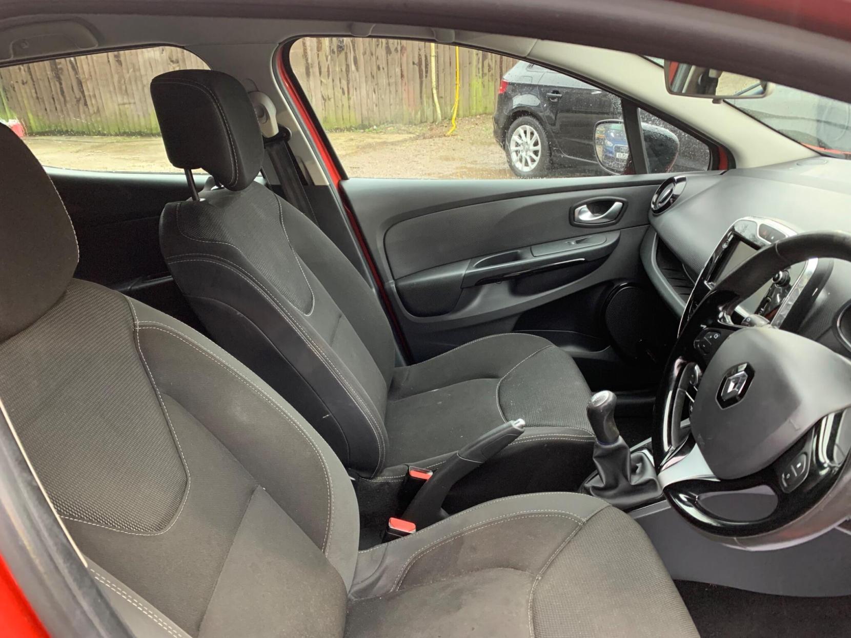 Renault Clio 0.9 TCe Dynamique Nav Euro 6 (s/s) 5dr